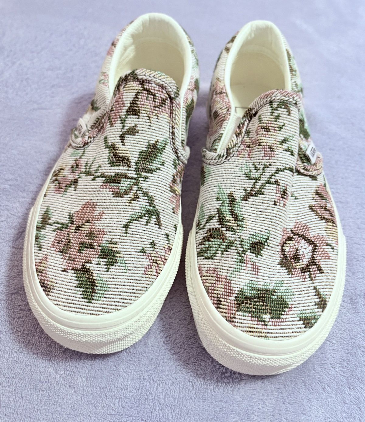 Vans Vans Classic Slip On Tapestry Floral 4.5 Men US Women Size 6 Size US 6 / IT 36 - 1 Thumbnail