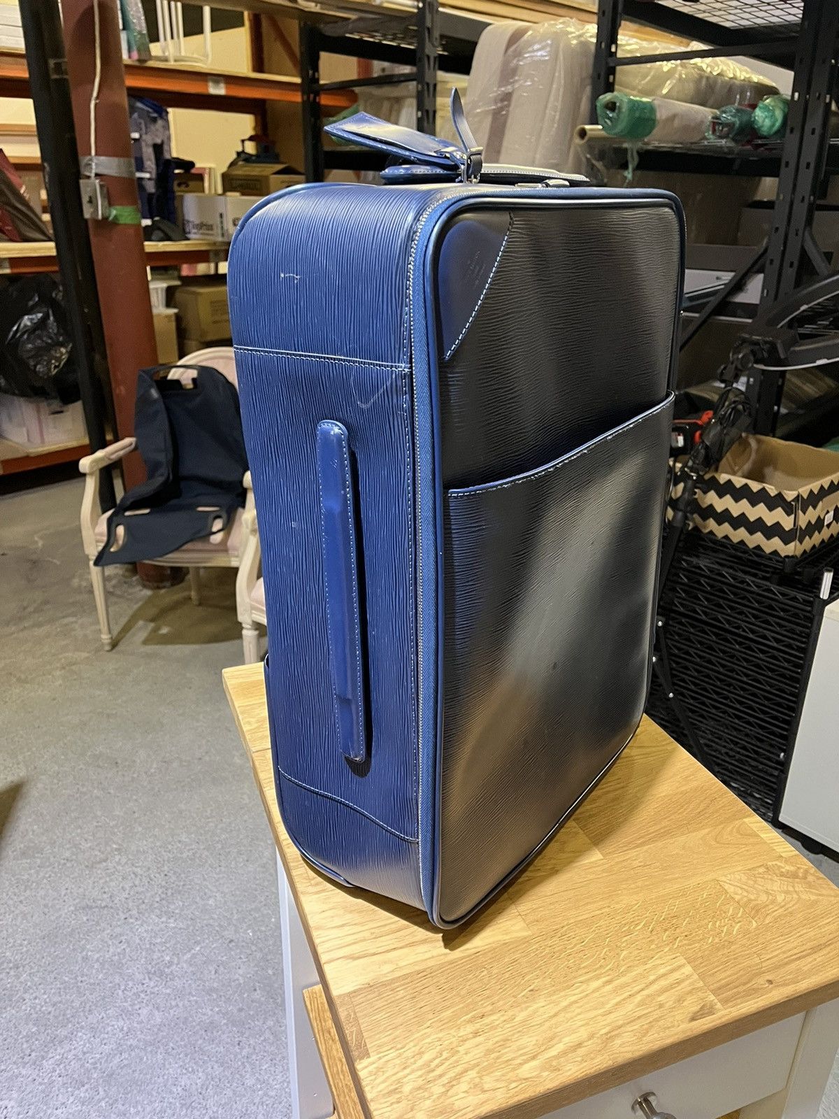 Louis Vuitton Louis Vuitton Pegase 55 Cabin Case in Marine Blue Size ONE SIZE - 4 Thumbnail