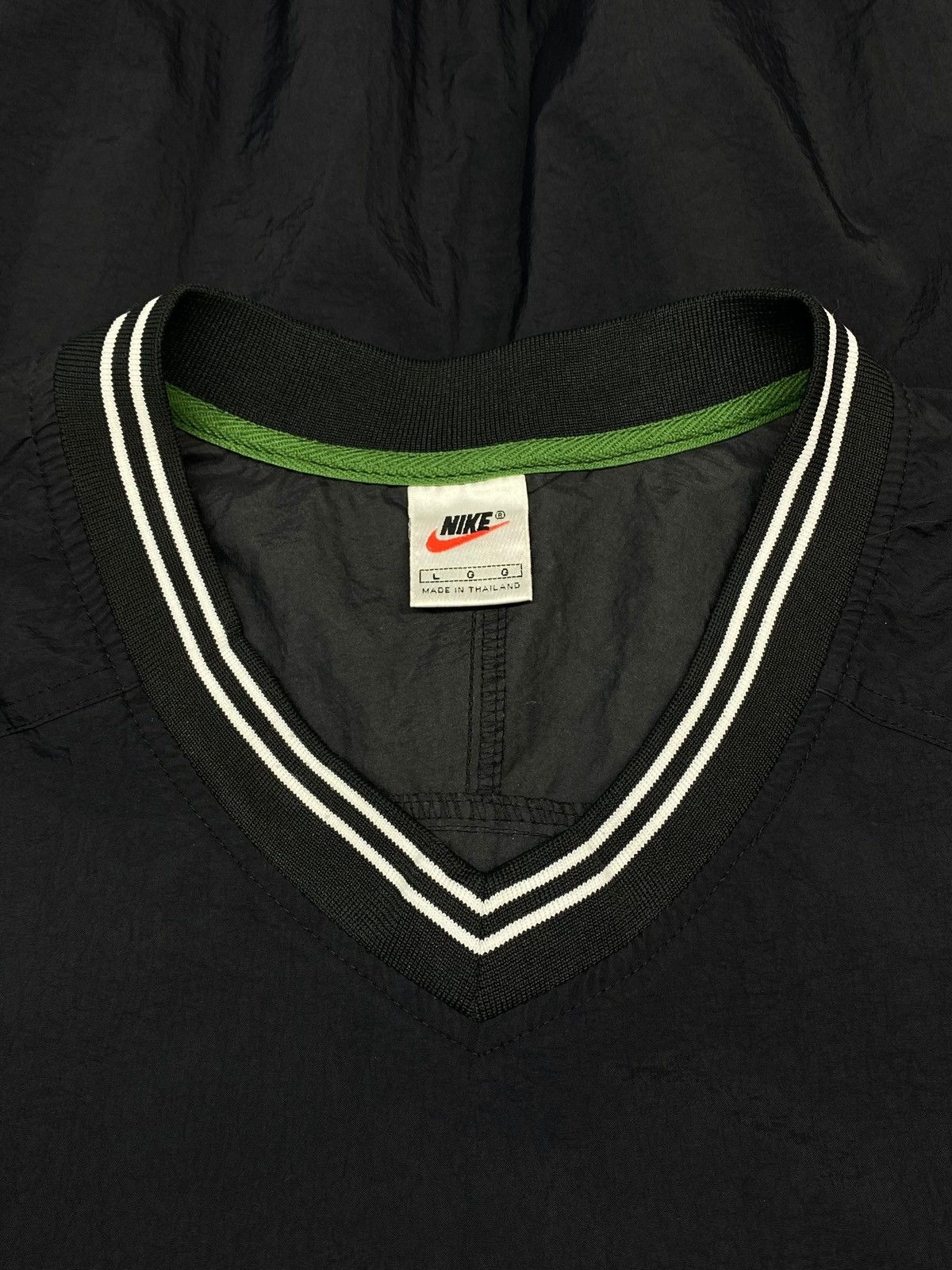 Nike Vintage 90s Nike Center Swoosh Pullover Windbreaker Jacket Size US L / EU 52-54 / 3 - 14 Thumbnail