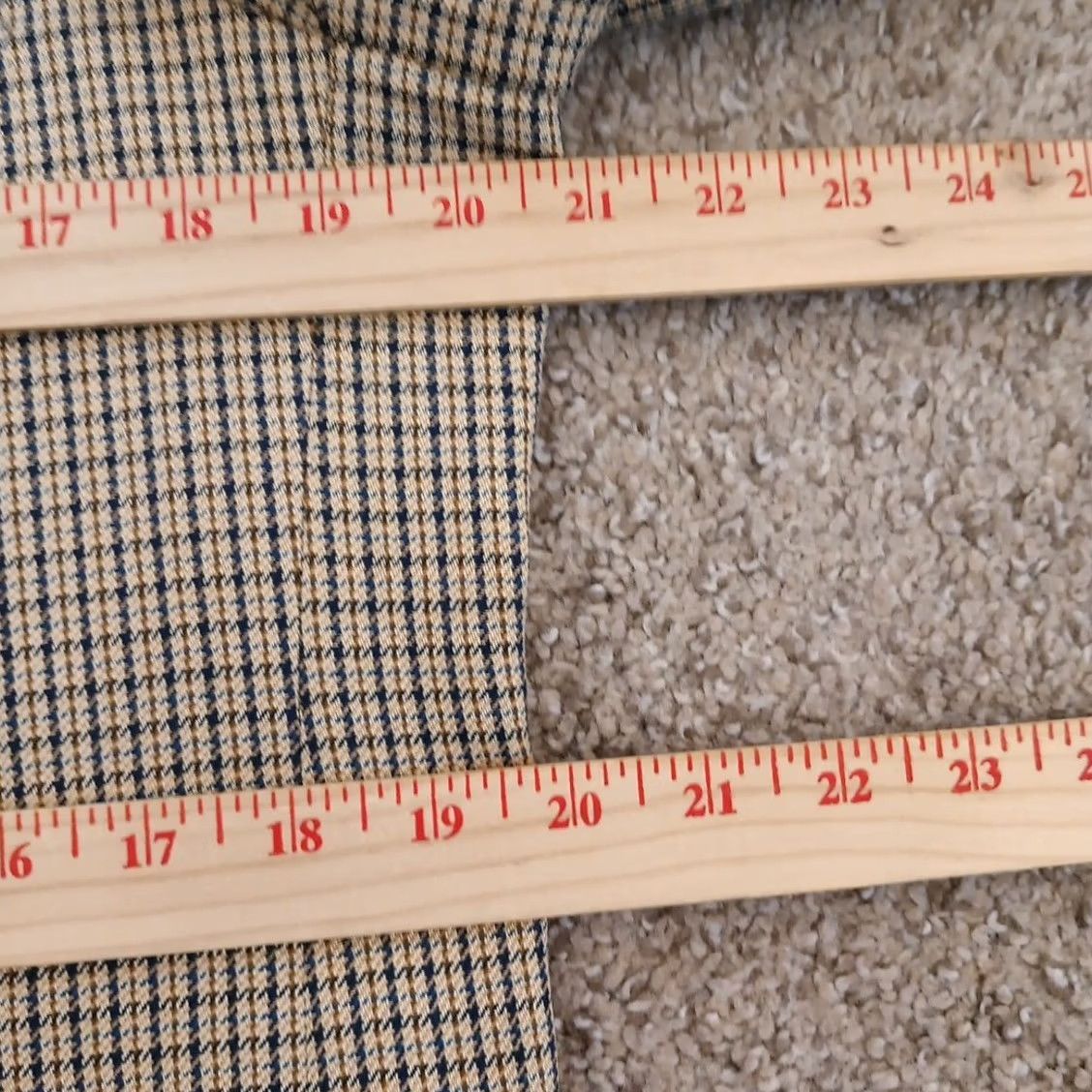 Crombie Crombie Blazer Mens 40 Beige Plaid Wool Silk Three-Button Ventless Regular Notch Lapel 2 Piece Single-Breasted Mens SS Size 40R - 6 Thumbnail
