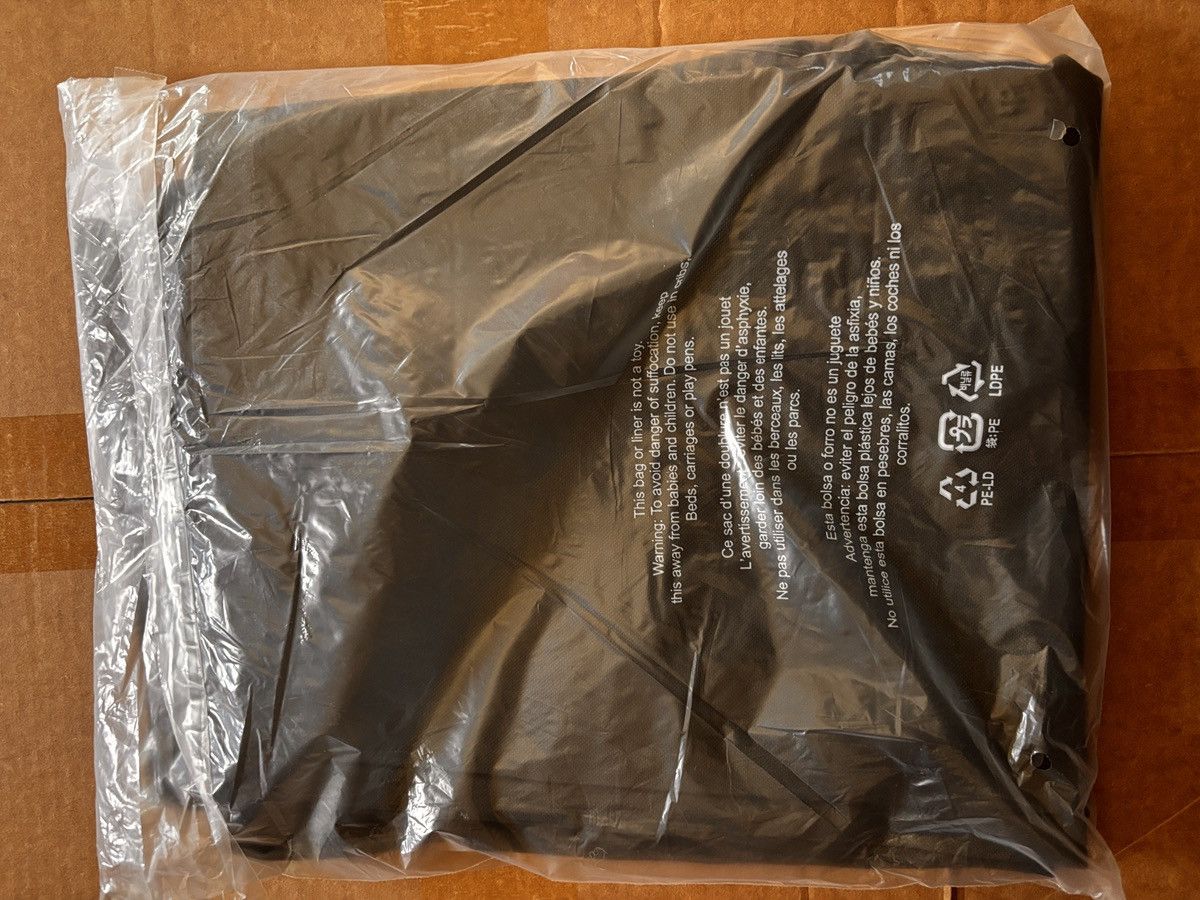 Yeezy SH-10 size 3 Size US 34 / EU 50 - 8 Thumbnail