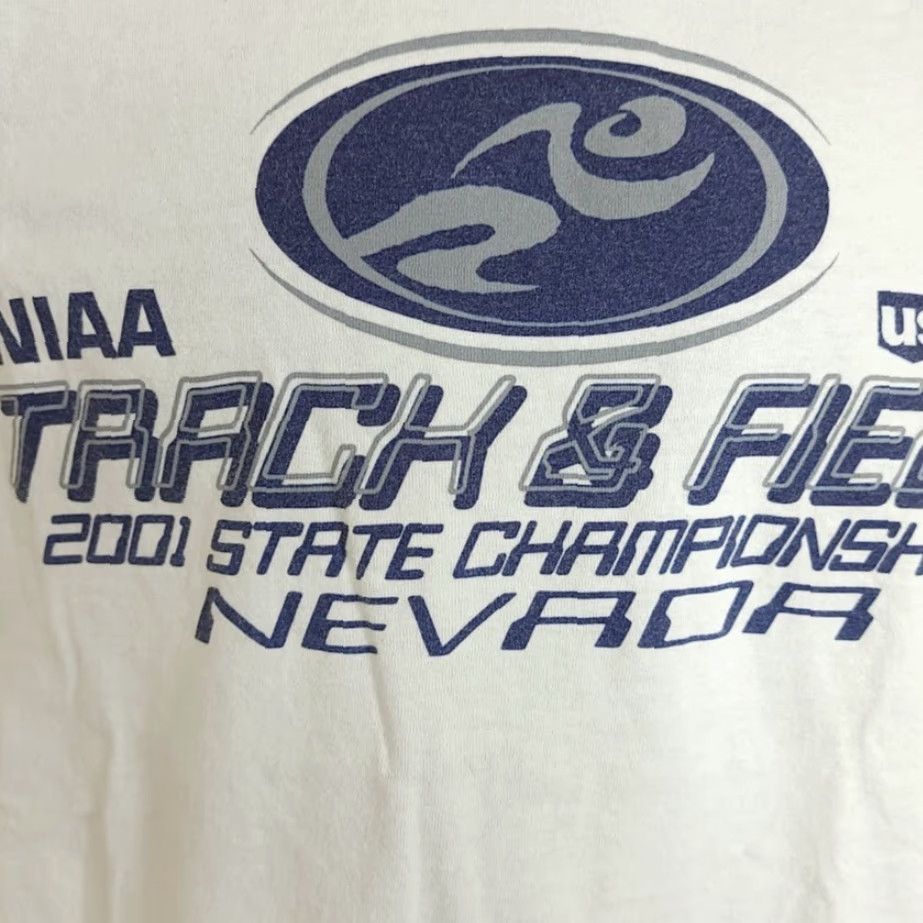 Gildan VINTAGE NIAA Track & Field T Shirt Mens Size Small Y2K 2001 Nevada Championship White Gildan Short Sleeve Crew Neck Running Shirt Size US S / EU 44-46 / 1 - 3 Thumbnail