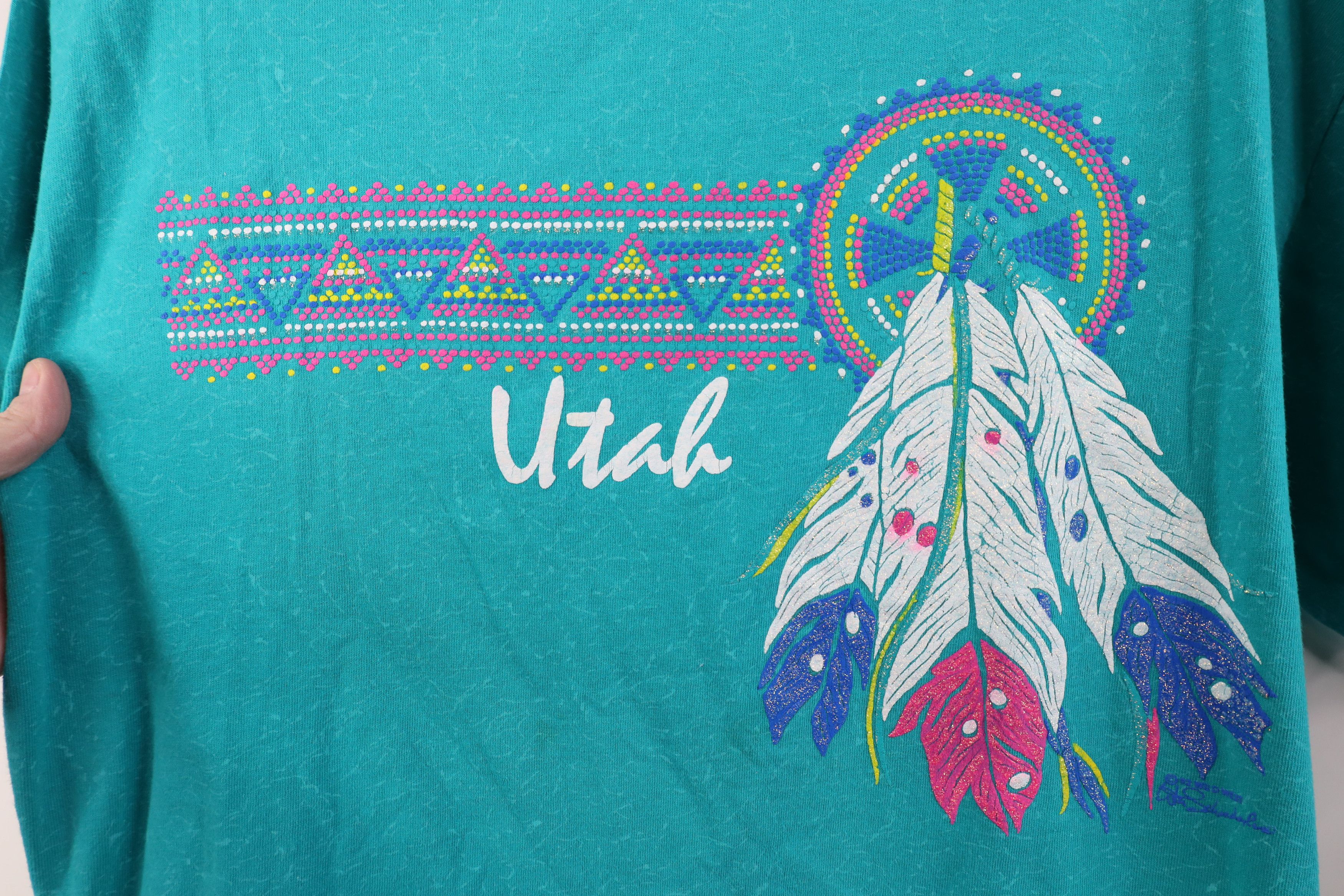 Vintage Vintage 90s Streetwear Southwestern Utah Feather T-Shirt USA Size XL / US 12-14 / IT 48-50 - 4 Thumbnail