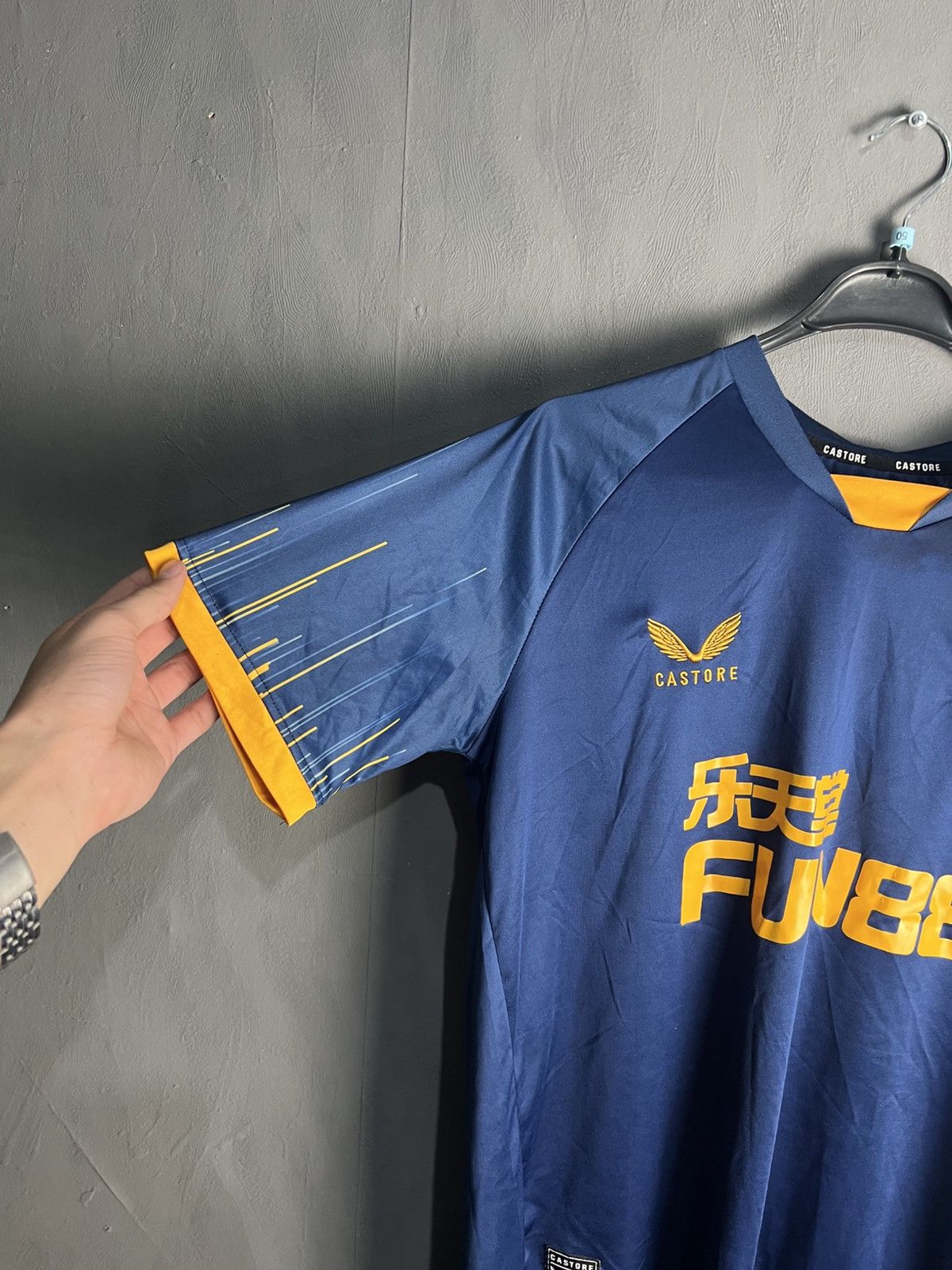 Vintage Rare Soccer Jersey Newcastle United x Puma #2 Trippier Size US M / EU 48-50 / 2 - 2 Thumbnail