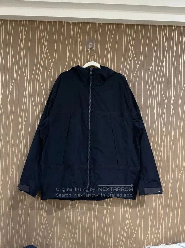 Burberry Burberry Men's L Size Deep Blue Jacket. Size US L / EU 52-54 / 3 - 1 Thumbnail
