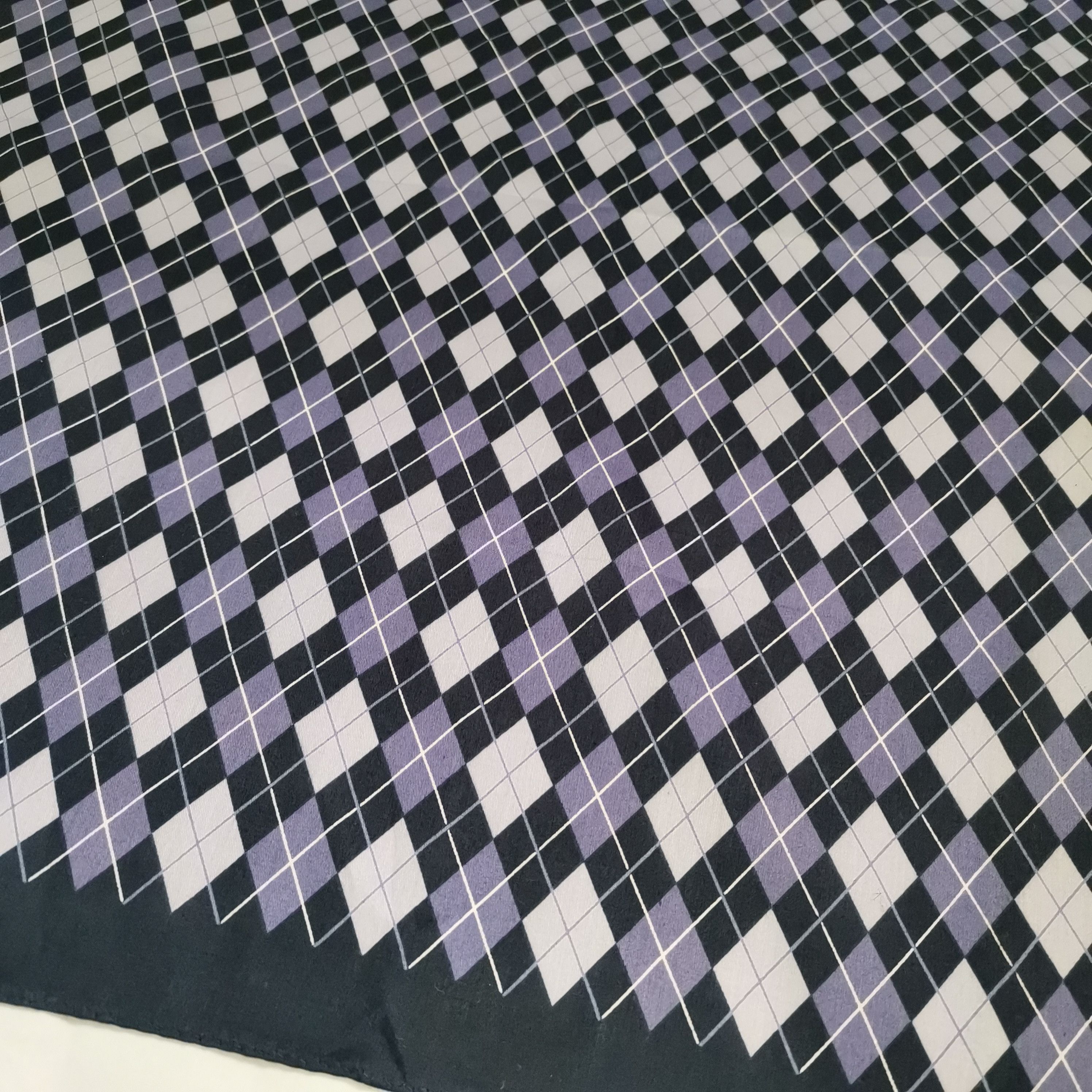 Burberry BURBERRY HANDKERCHIEF/ BANDANA/ SCARF Size ONE SIZE - 8 Thumbnail