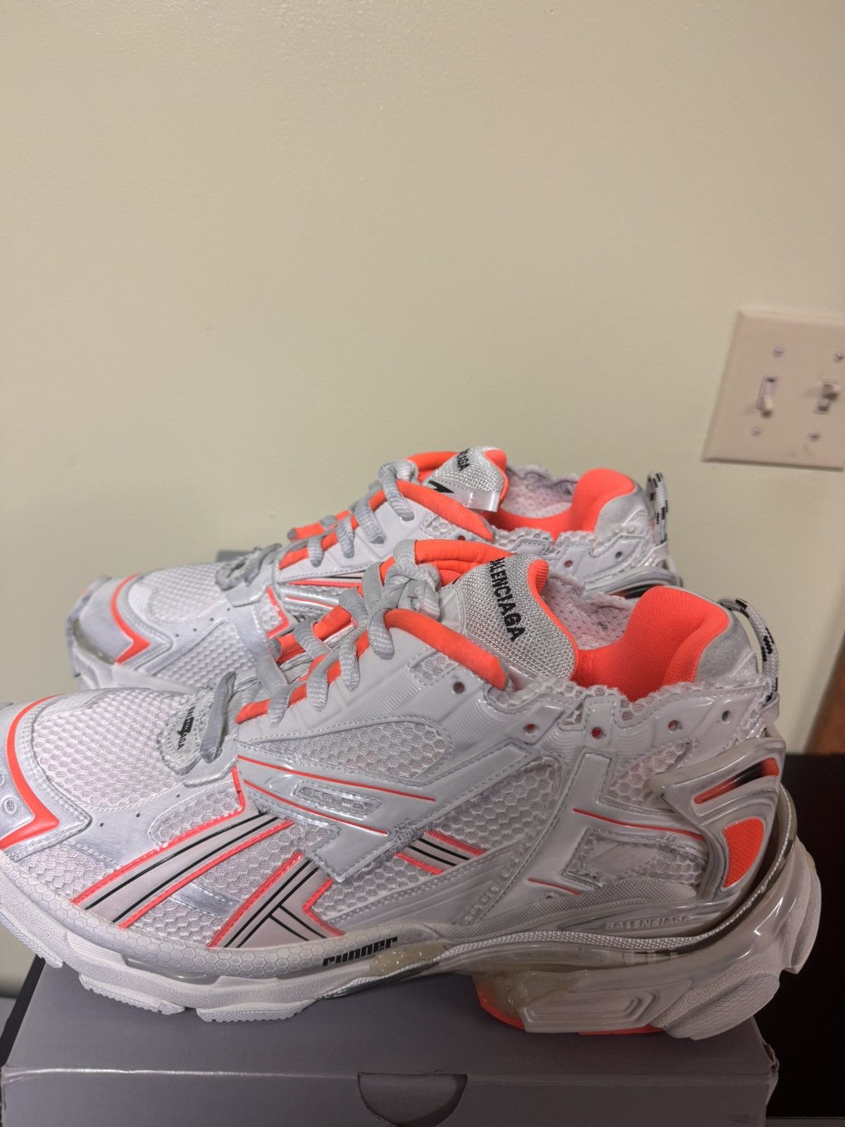 Balenciaga Balenciaga White Orange runner 47 Size US 14 / EU 47 - 9 Thumbnail