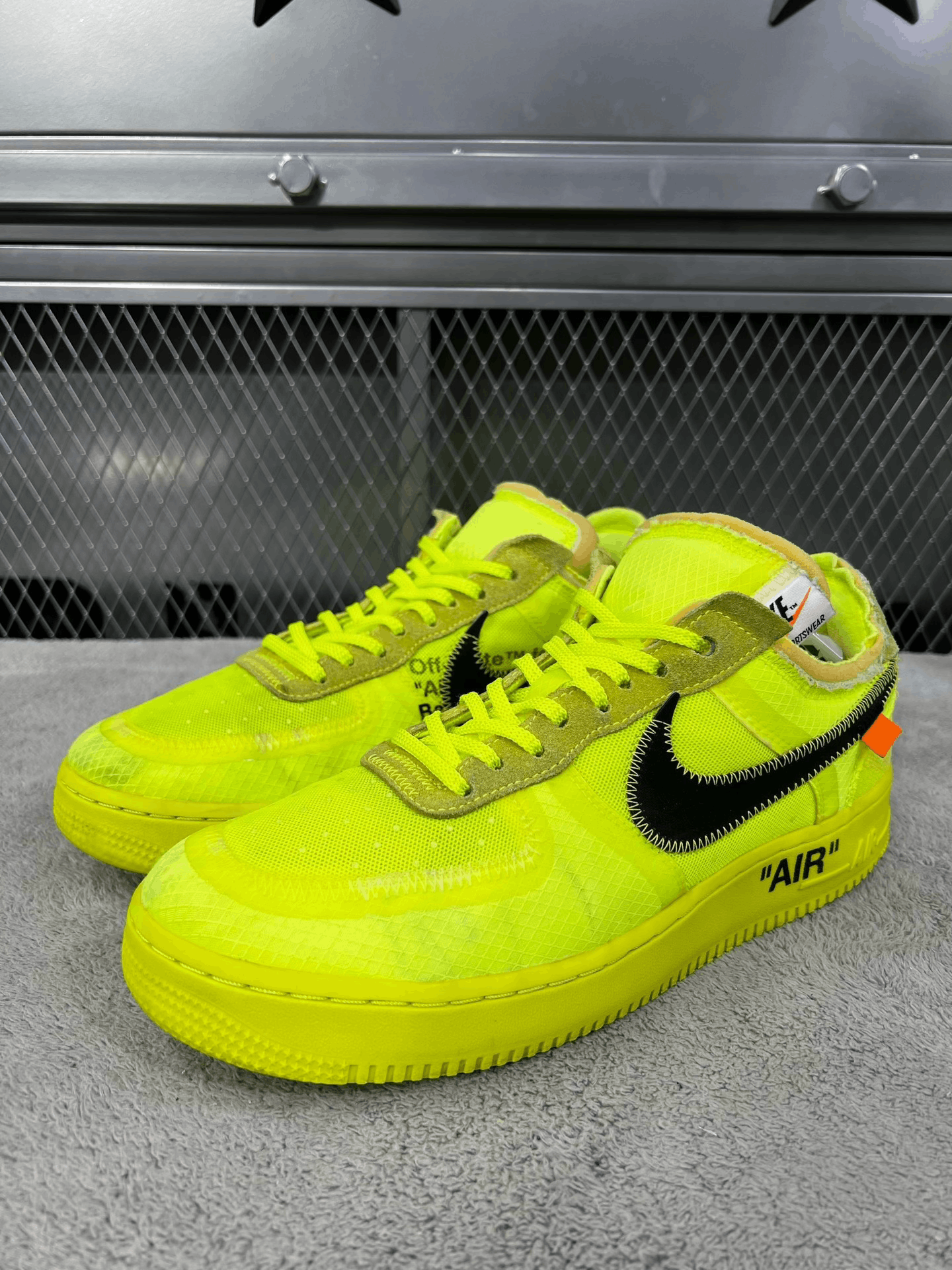 Off-White Off-White White Lowtop Sneakers 43 Men Size US 10 / EU 43 - 1 Thumbnail
