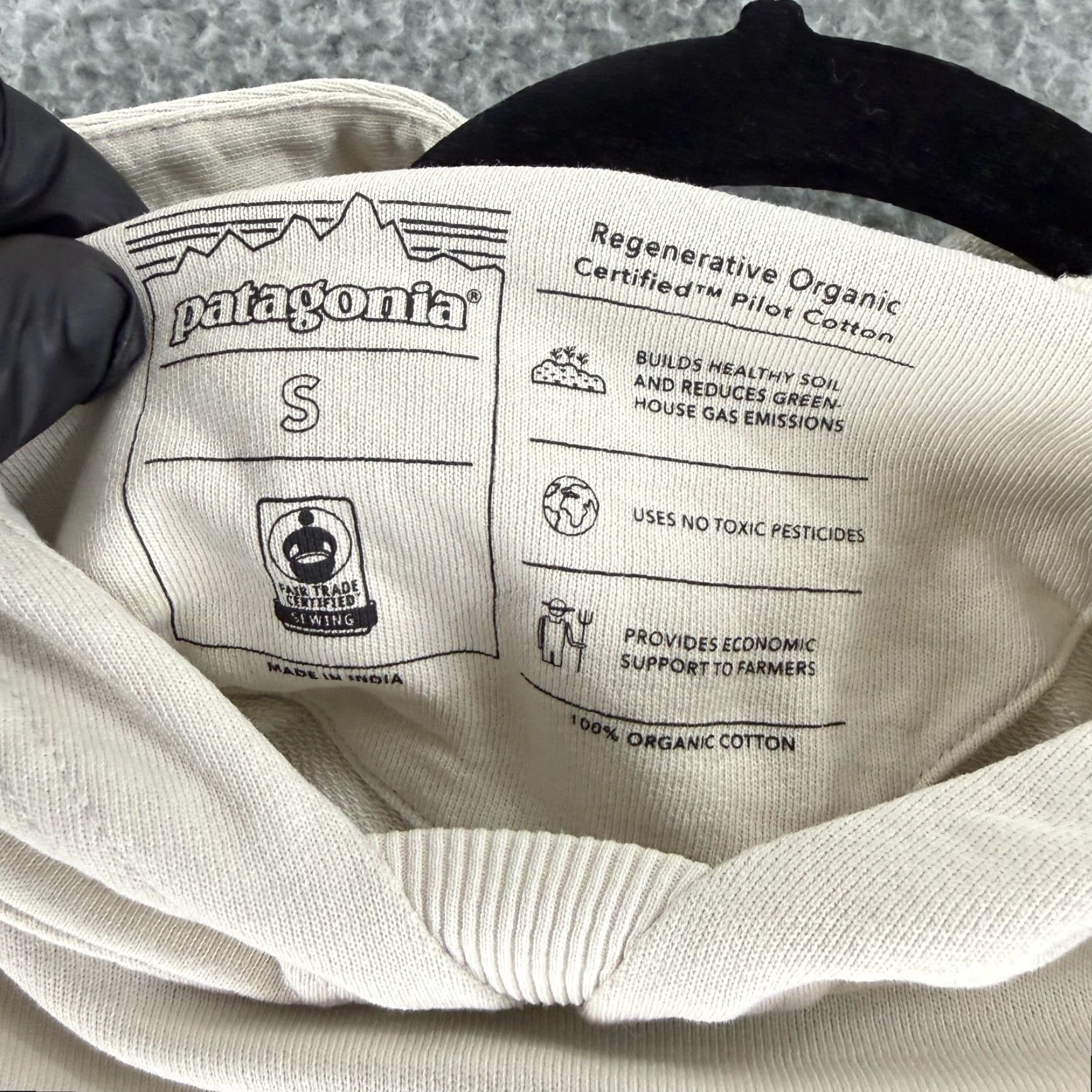 Patagonia Patagonia Regenerative Organic Cotton Sweater Womens Small Ivory Pullover LS Size S / US 4 / IT 40 - 7 Thumbnail