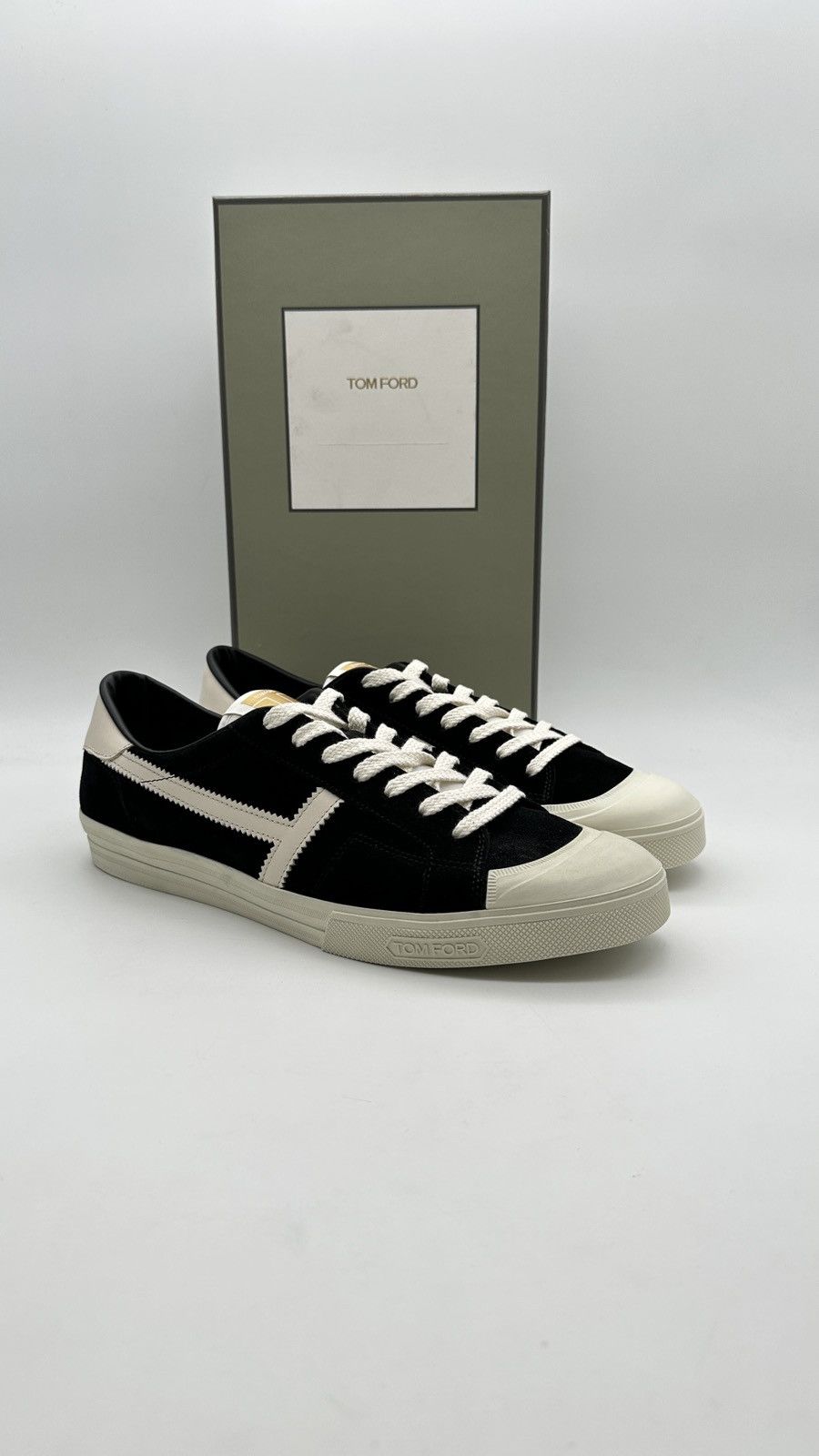 【関税＆送料込み】Tom Ford 'Jarvis' Sneakers TOM FORD Jarvis Leather Low-Top Sneakers | Saks Fifth Avenue