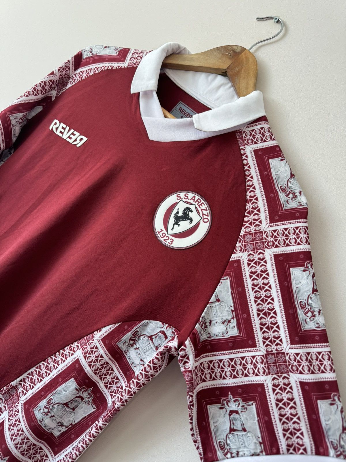 Other Arezzo 2024-2025 Madonna Home Soccer Jersey Football Shirt Size US S / EU 44-46 / 1 - 5 Thumbnail