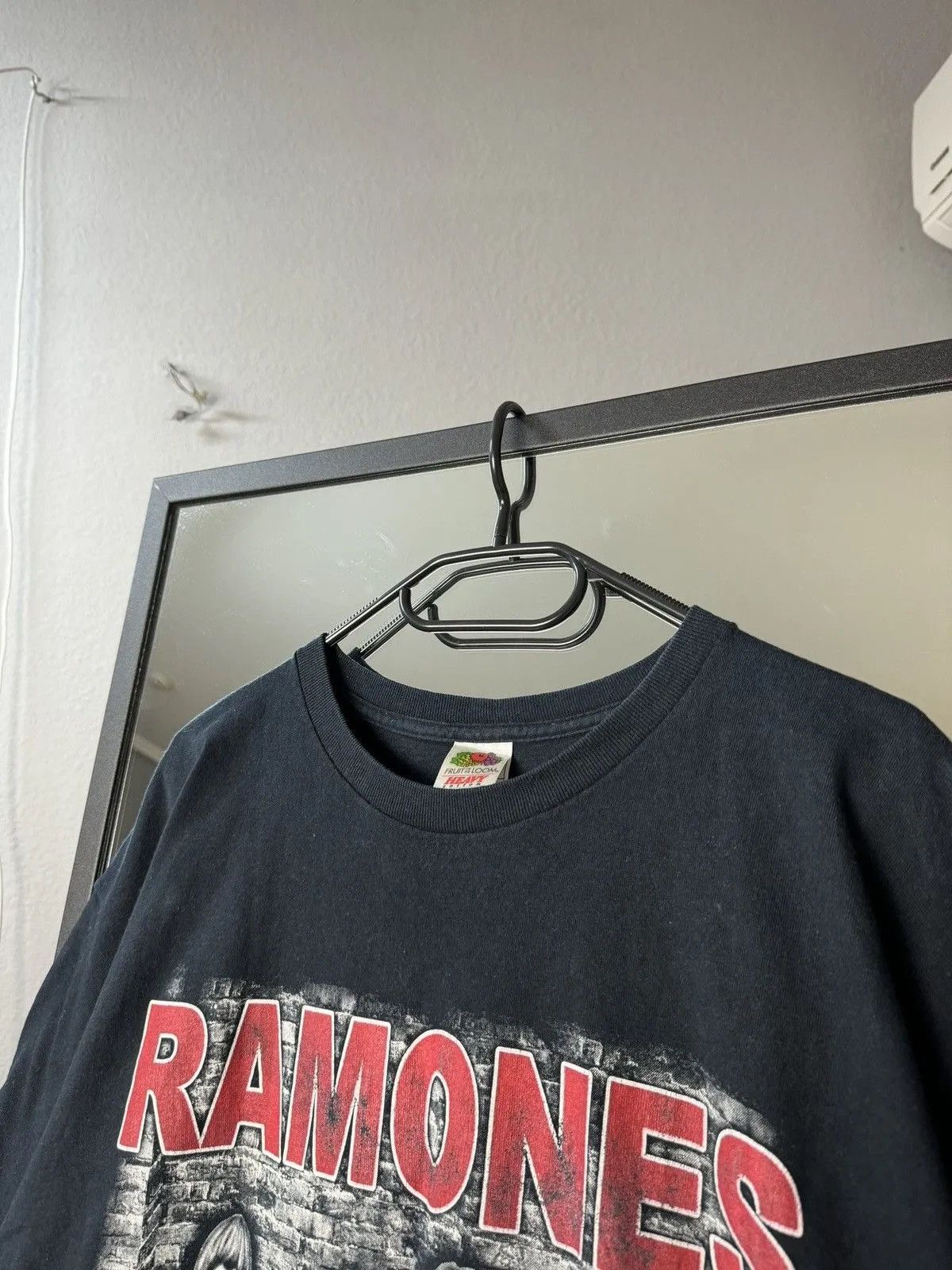 Band Tees × Vintage Vintage Ramones Anthology Punk Rock Band Tee Y2K ghotic Size US XL / EU 56 / 4 - 3 Thumbnail