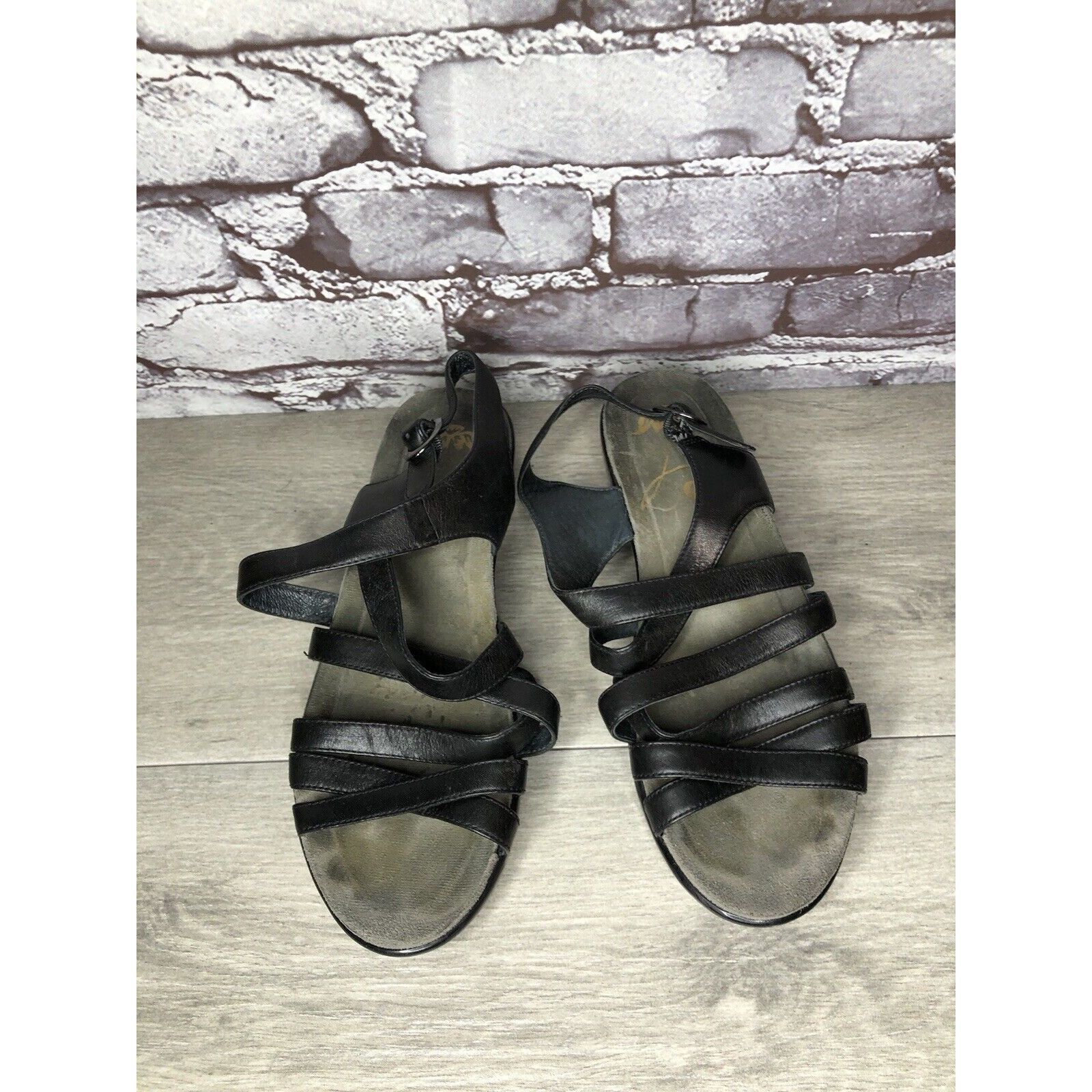 Other Dansko 2406020200 Black Leather Ankle Strap Heel Sandals Wom Size US 8 / IT 38 - 2 Thumbnail