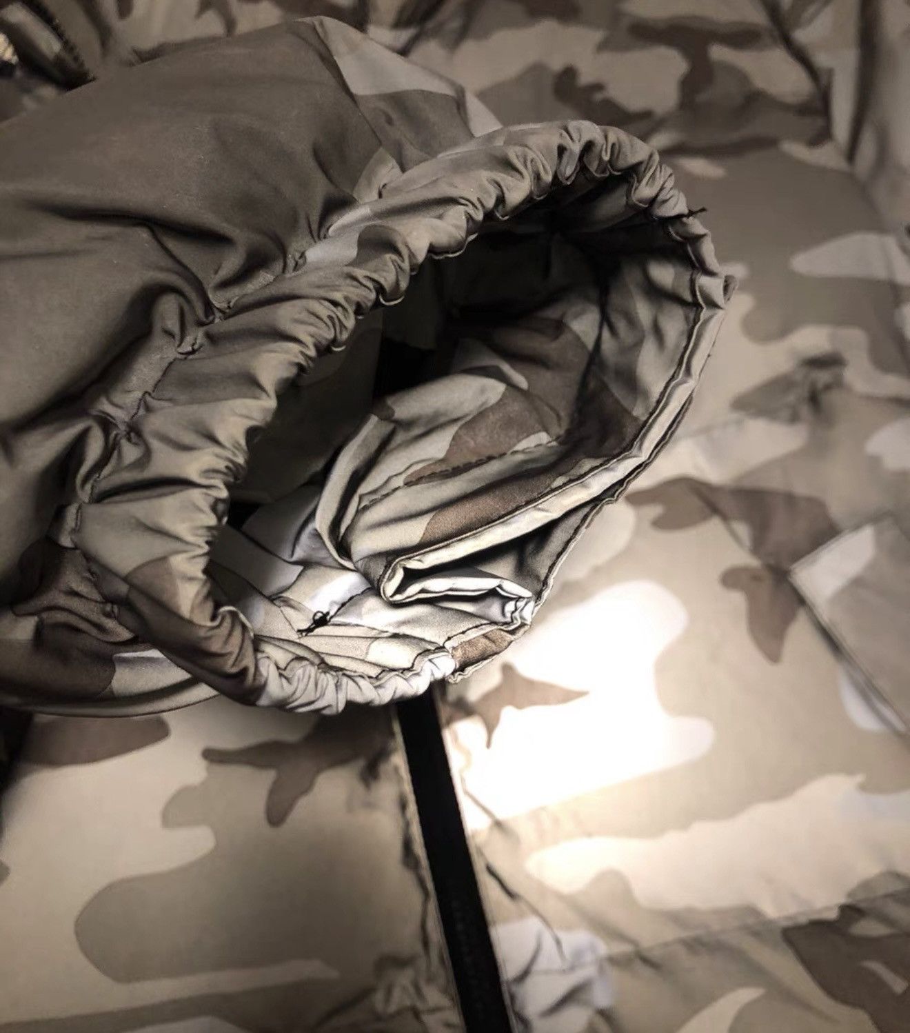 Supreme Supreme fw18 reflective camo snow camo nuptse puffy Jacket Size US XL / EU 56 / 4 - 3 Thumbnail