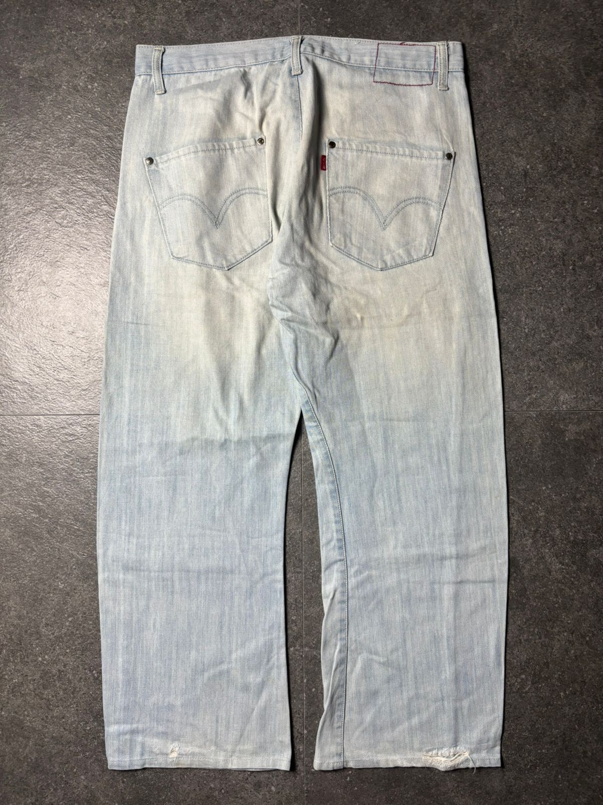 Levi's 2000s Levis Engineered Twisted Baby Blue Jeans Size US 32 / EU 48 - 11 Thumbnail