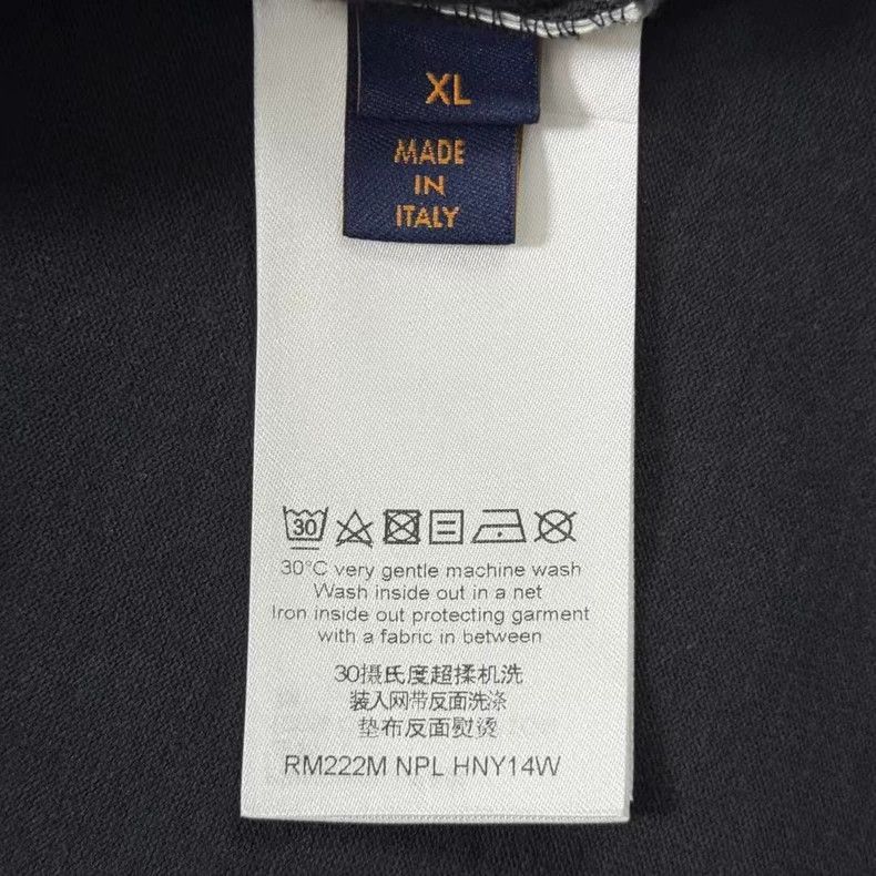 Louis Vuitton LV Black Short Sleeve T -2505 Size US XL / EU 56 / 4 - 4 Thumbnail