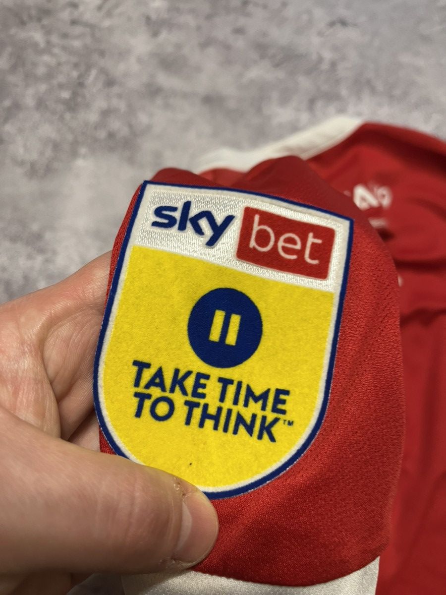 Errea Player Issue Isaiah Jones Middlesbrough 2022/2023 Size US S / EU 44-46 / 1 - 4 Thumbnail