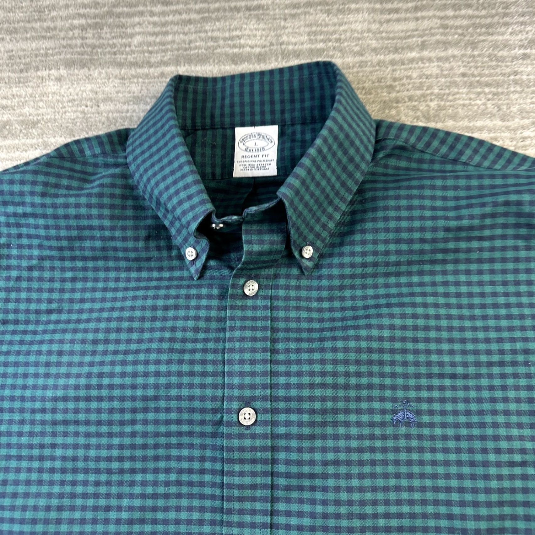 Brooks Brothers Brooks Brothers Shirt Mens Large Green Button Up Regent Fit Stretch Non Iron Shirt Size US L / EU 52-54 / 3 - 4 Thumbnail