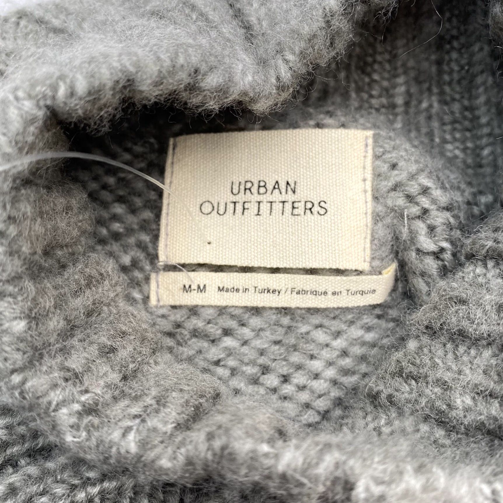 Urban Outfitters Urban Outfitters Sweater Womens M Gray Mock Neck Pullover Casual Regular Knit Logo 79% Acrylic 21% Polyester Size M / US 6-8 / IT 42-44 - 7 Thumbnail