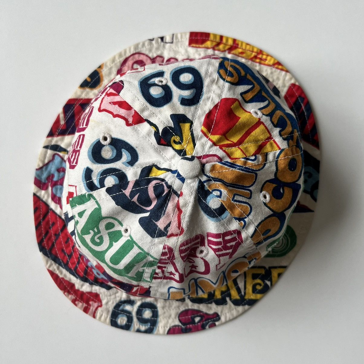 Hysteric Glamour × Supreme Supreme Hysteric Glamour Text Bell Hat Bucket Crusher White Size ONE SIZE - 9 Thumbnail