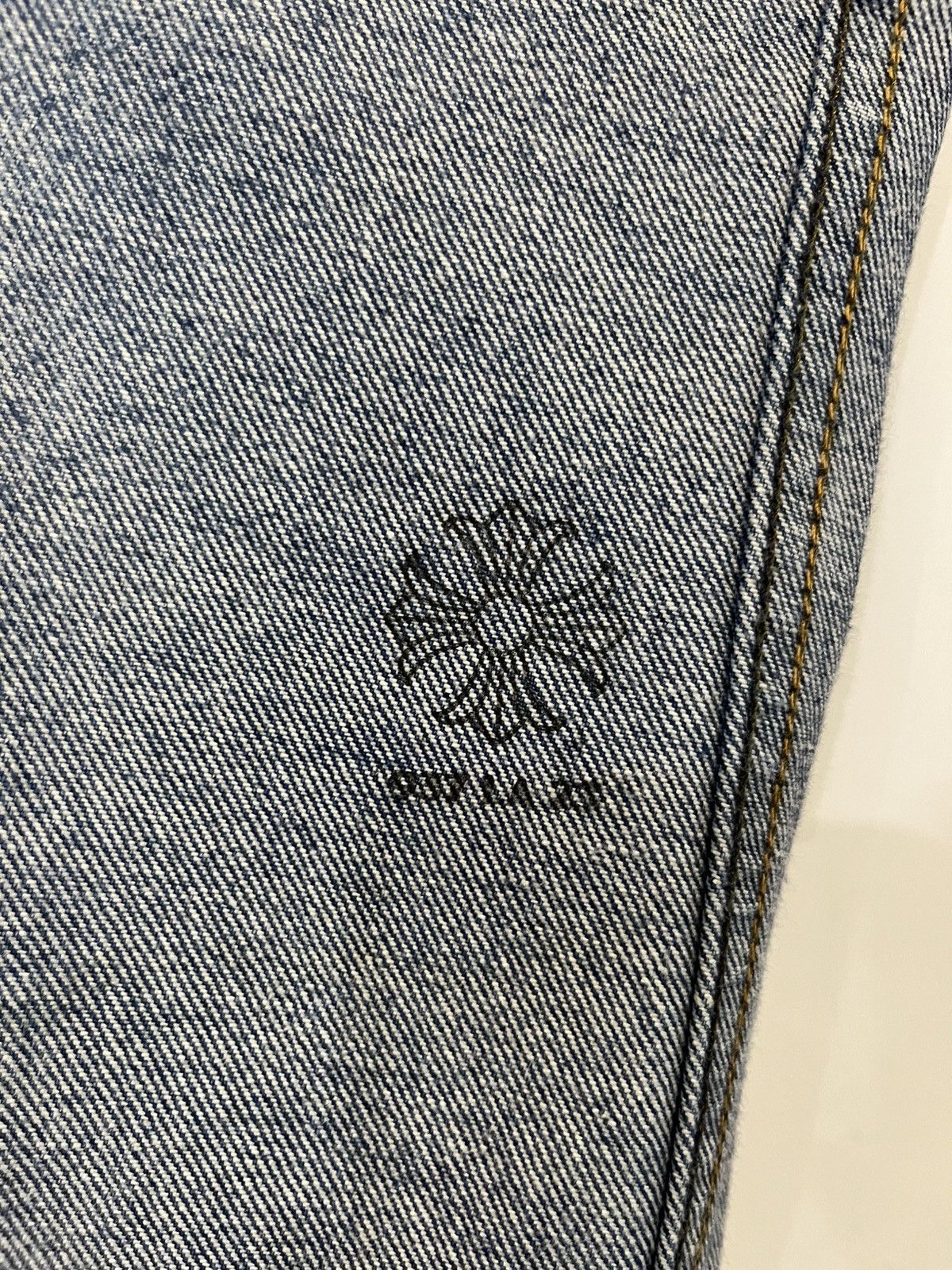 Chrome Hearts × Levi's Chrome Hearts Levi’s Cross Patch Denim Jeans Size US 34 / EU 50 - 17 Thumbnail