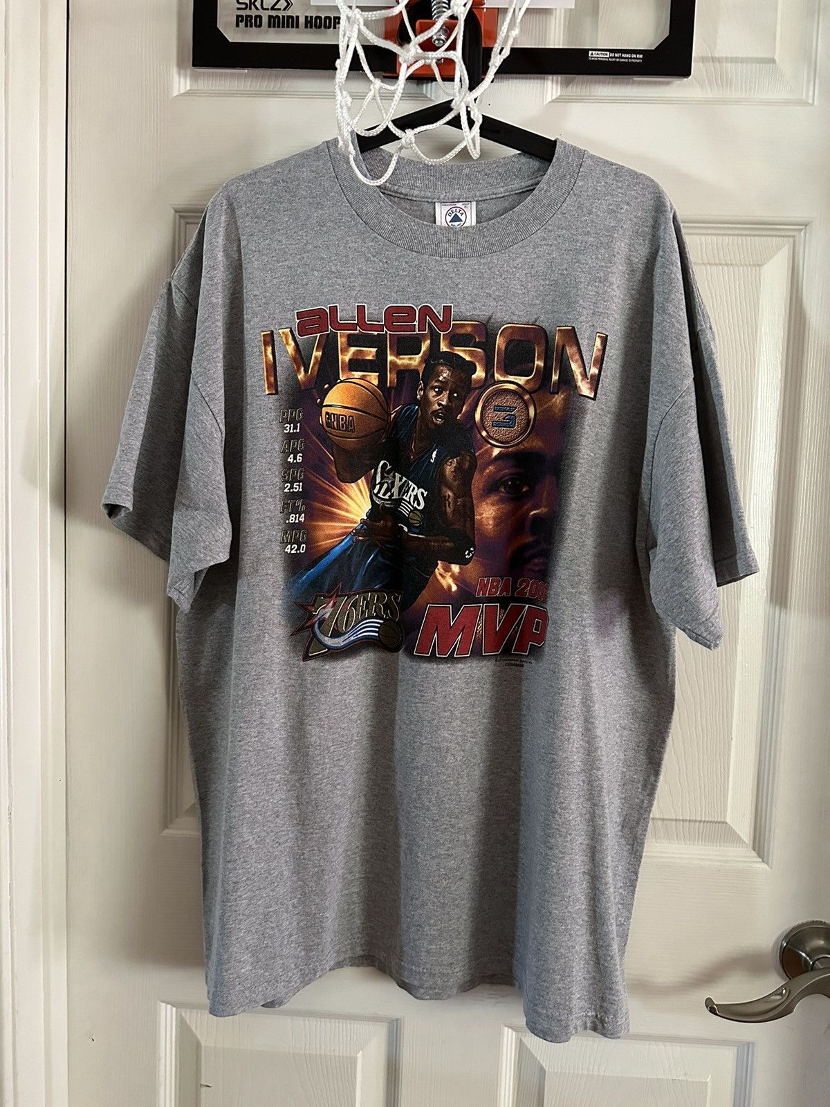 image of Vintage Allen Iverson Mvp T-Shirt in Grey, Men's (Size XL)