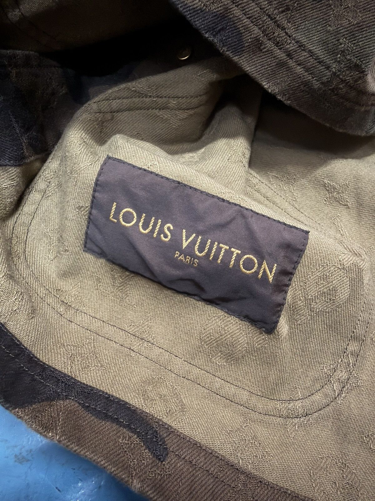 Louis Vuitton × Supreme LUIS VUITTON X SUPREME DENIM JACKET Size US L / EU 52-54 / 3 - 7 Thumbnail