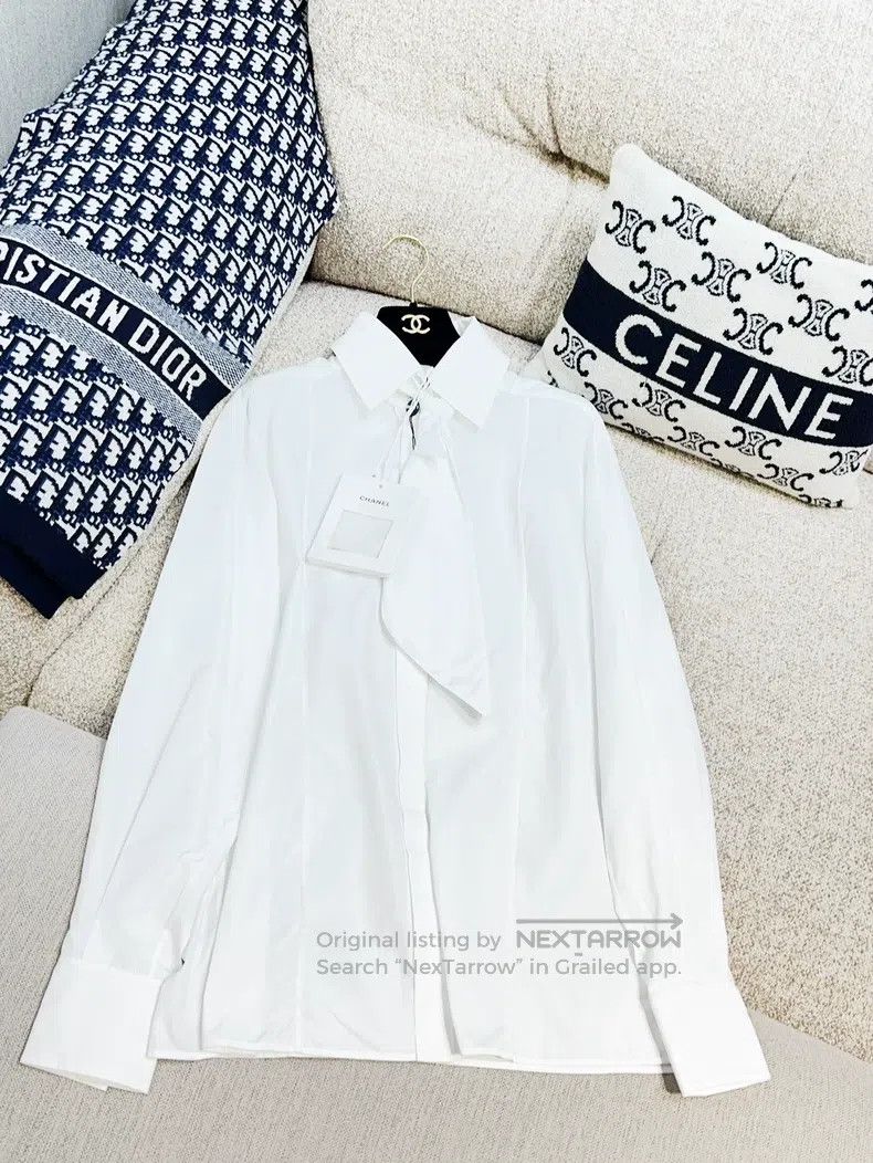 Chanel Chanel 20P white diamond buckle streamer shirt Size XS / US 0-2 / IT 36-38 - 1 Thumbnail
