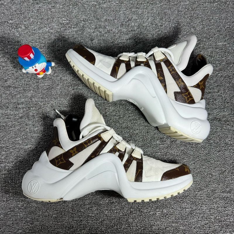 Louis Vuitton Louis Vuitton Brown and White Sports Sneakers - Size US 8.5 / IT 38.5 - 6 Thumbnail