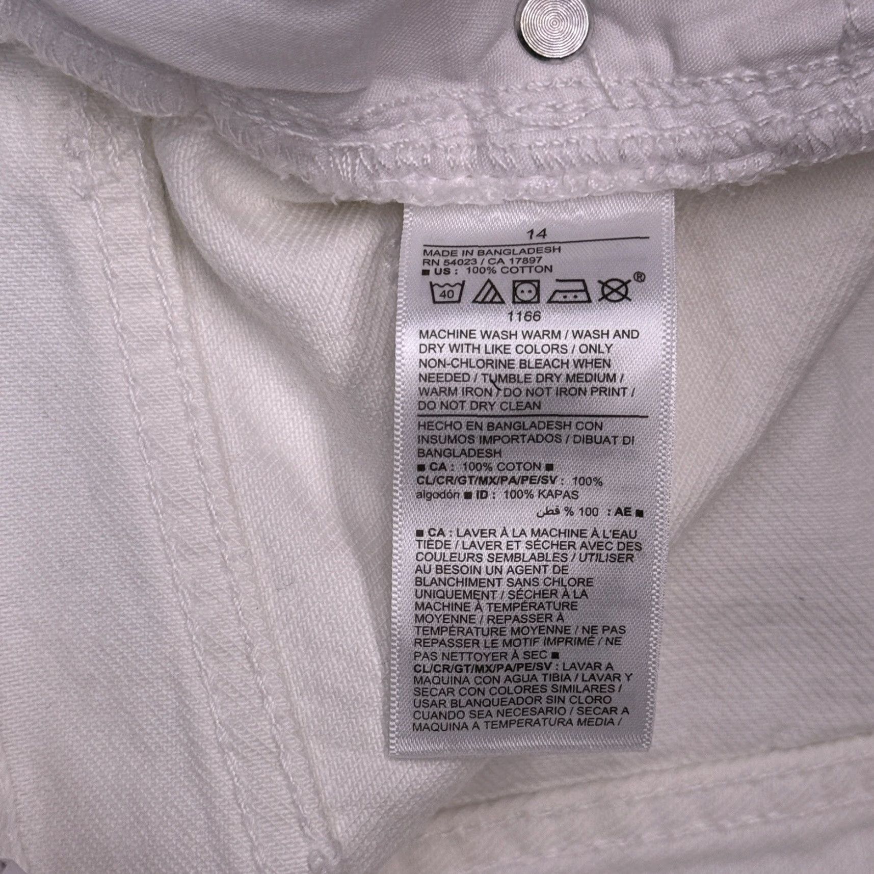 Old Navy Old Navy Womens Slouchy Straight Cut Off Shorts 14 White High Rise New Size 36" / US 14 / IT 50 - 5 Thumbnail