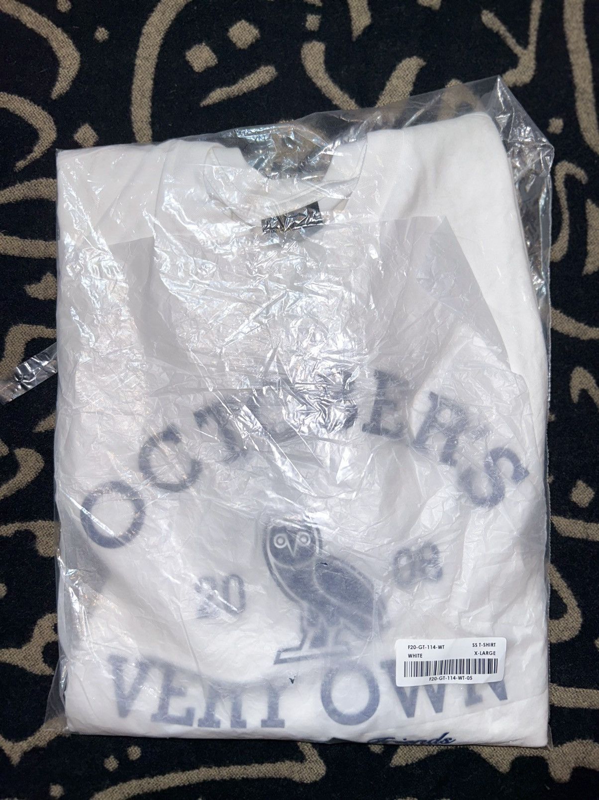 October's Very Own 2020 Collegiate Tshirt Size US XL / EU 56 / 4 - 8 Thumbnail