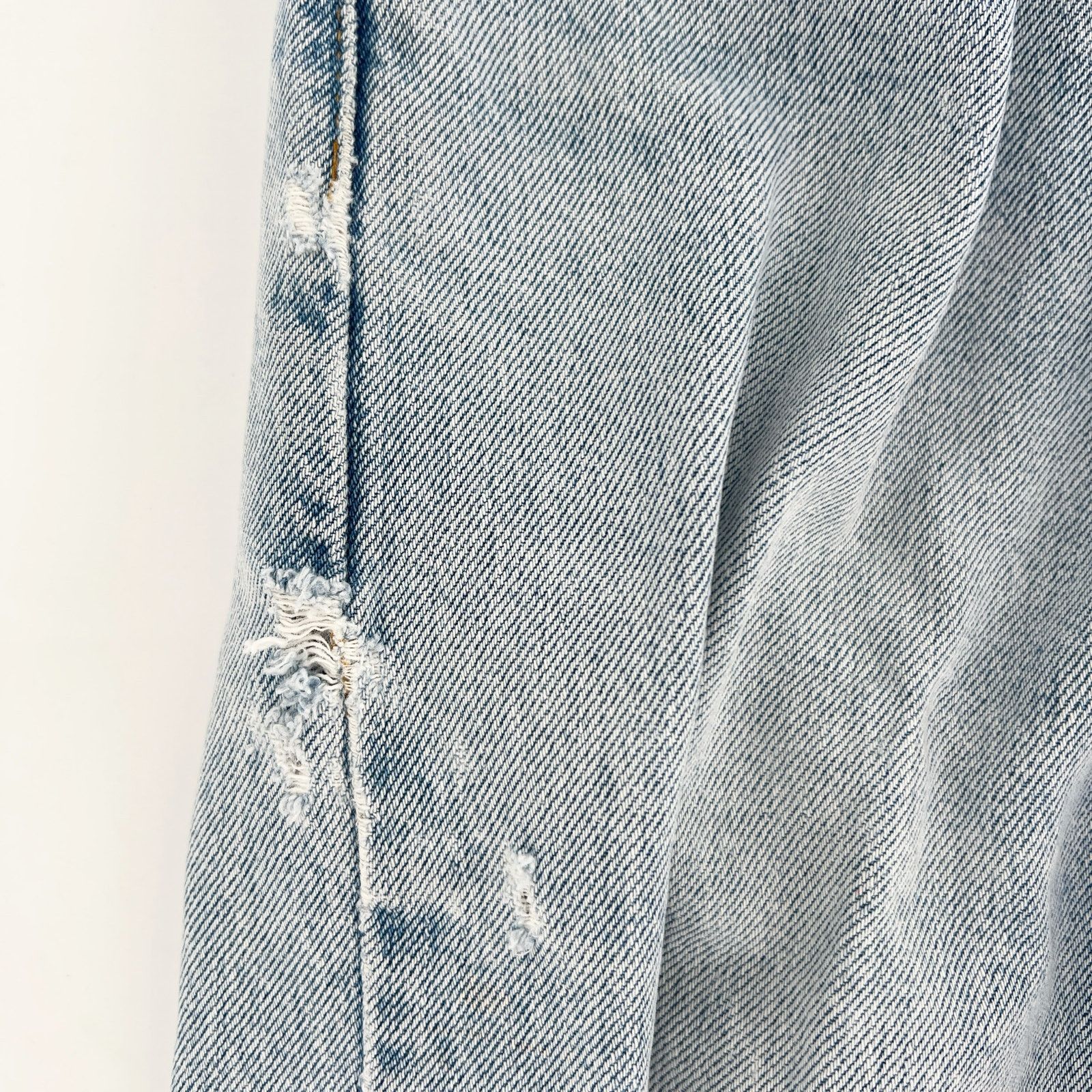 Levi's Levis vintage distressed straight leg jeans Size US 35 - 7 Thumbnail
