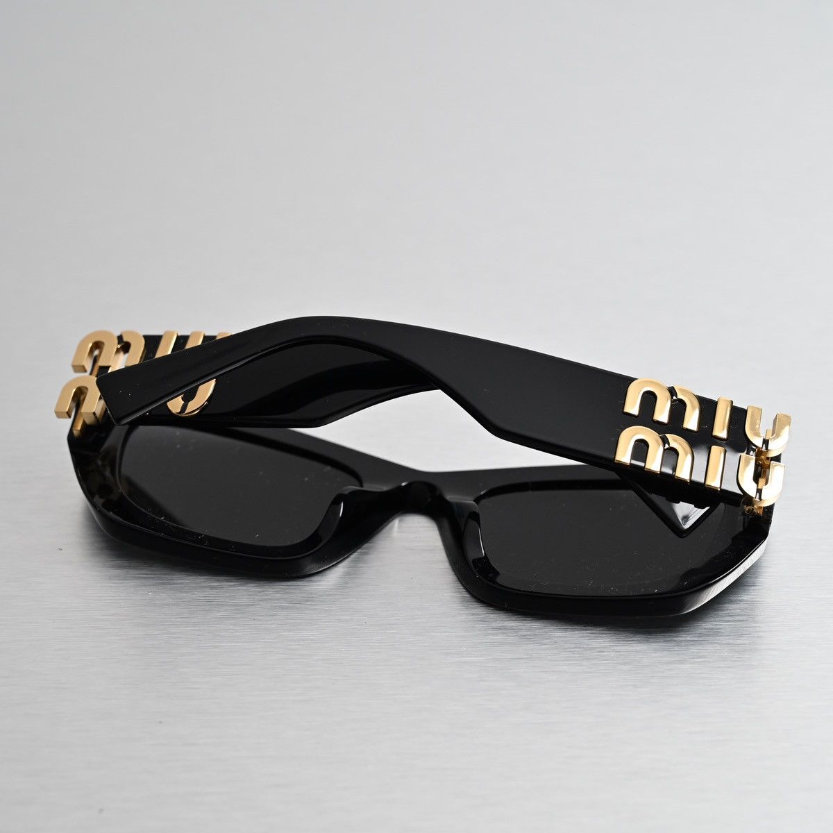 Miu Miu MIU MIU 0MU 09WS SUNGLASSES Size ONE SIZE - 9 Thumbnail