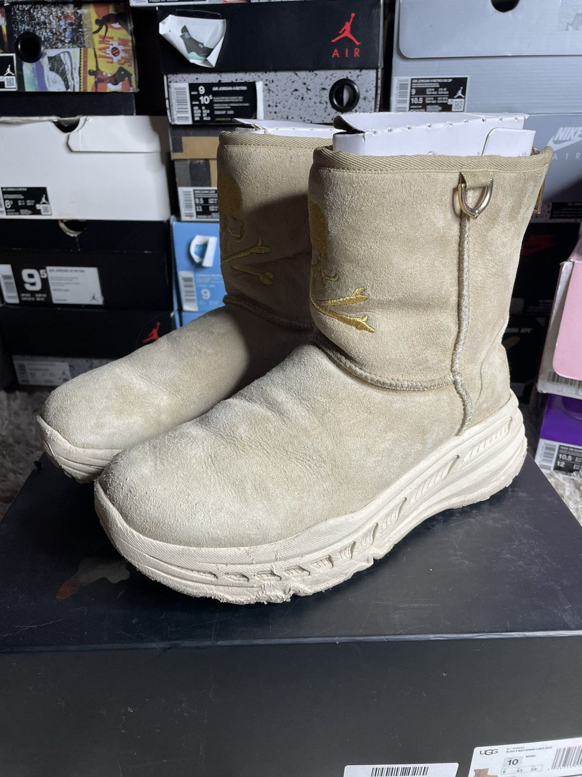 Mastermind World × Ugg Ugg x Mastermind beige Size US 10 / EU 43 - 1 Thumbnail