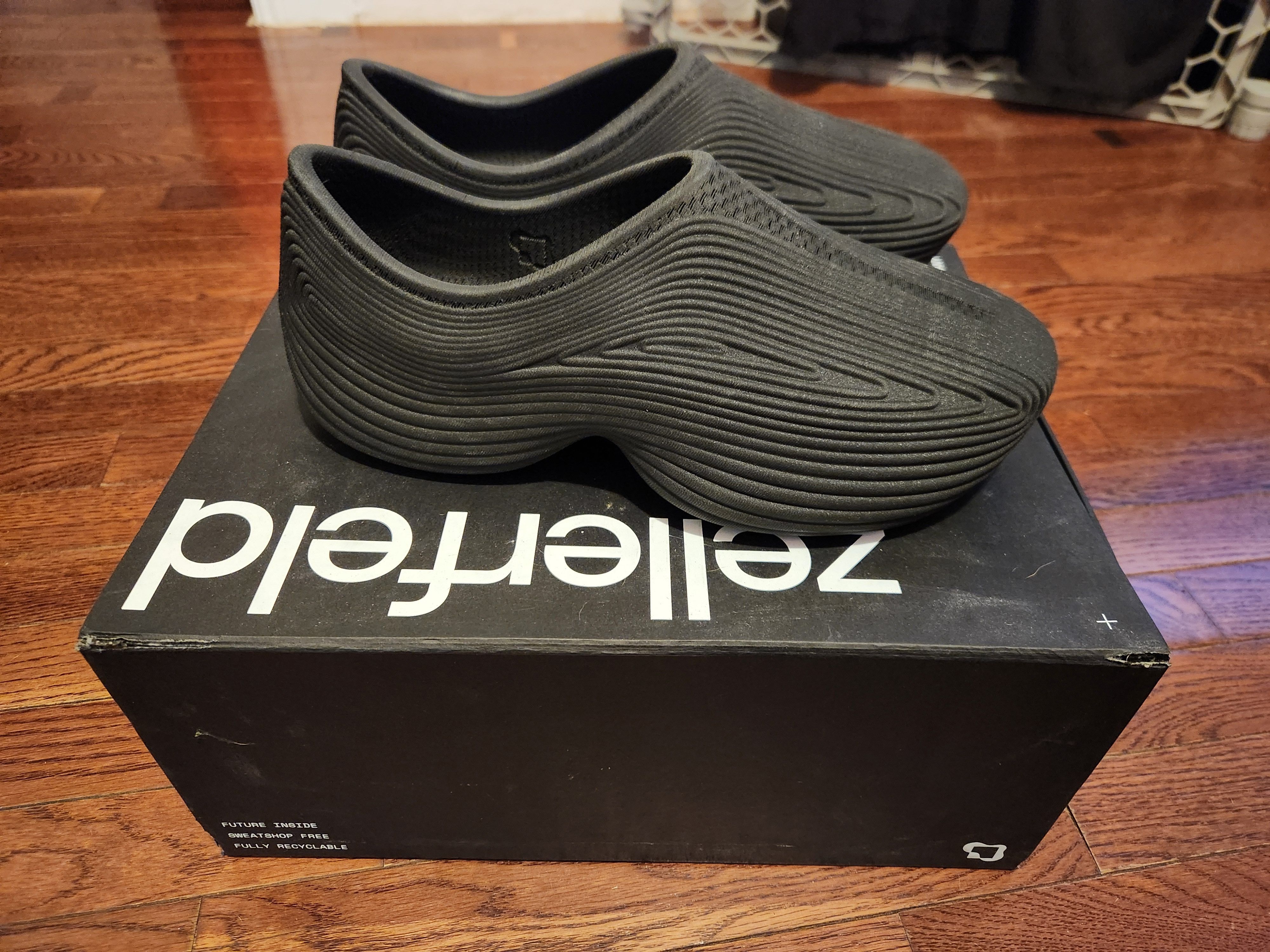Other Zellerfeld Studio Runner Size US 12 / EU 45 - 1 Thumbnail