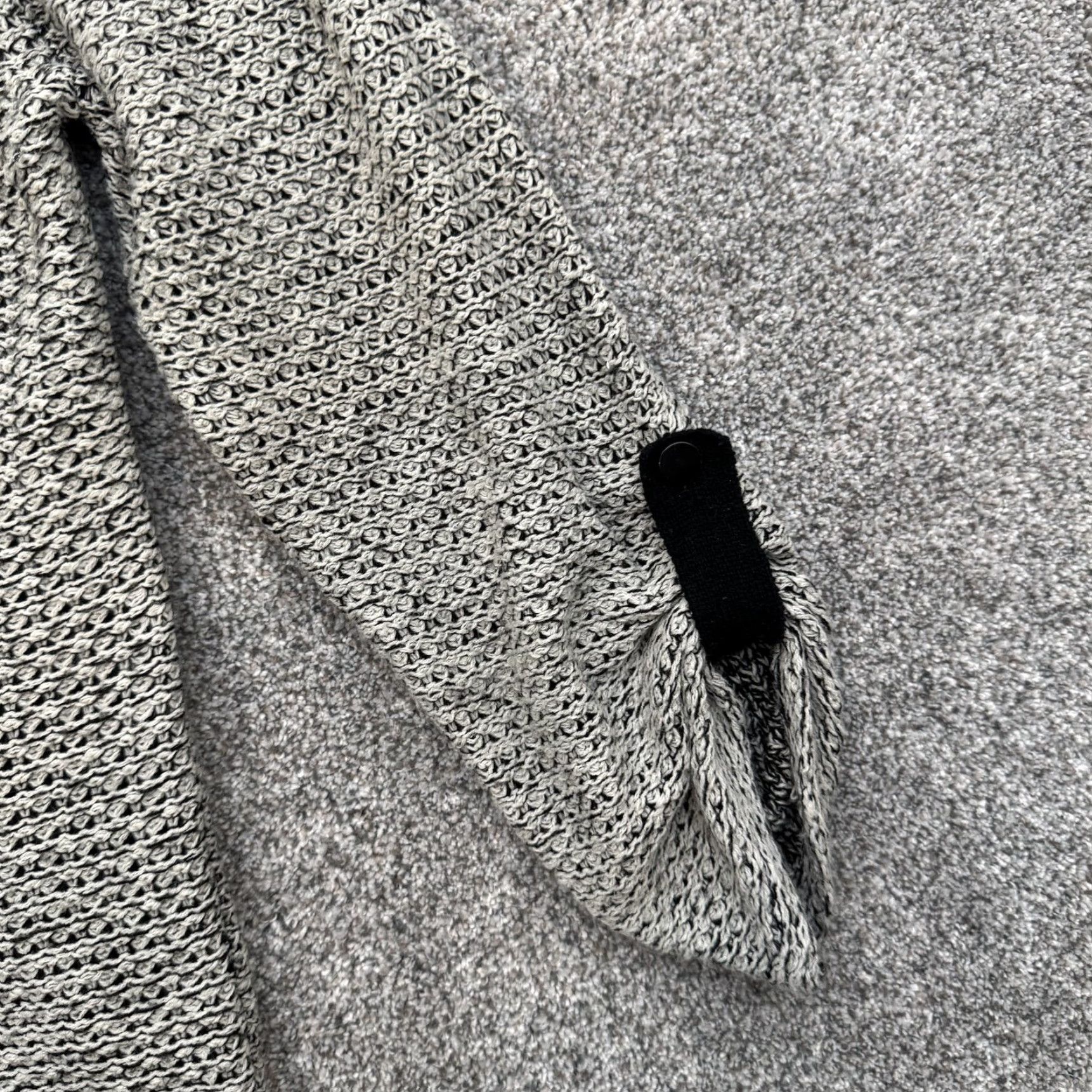 Tudor VINTAGE Tudor Court Sweater Cardigan Open Front 80s 90s Lagenlook Plus 1X Gray Wool Blend Acrylic Knit Long Sleeve Button Strap Womens Size XL / US 12-14 / IT 48-50 - 2 Thumbnail