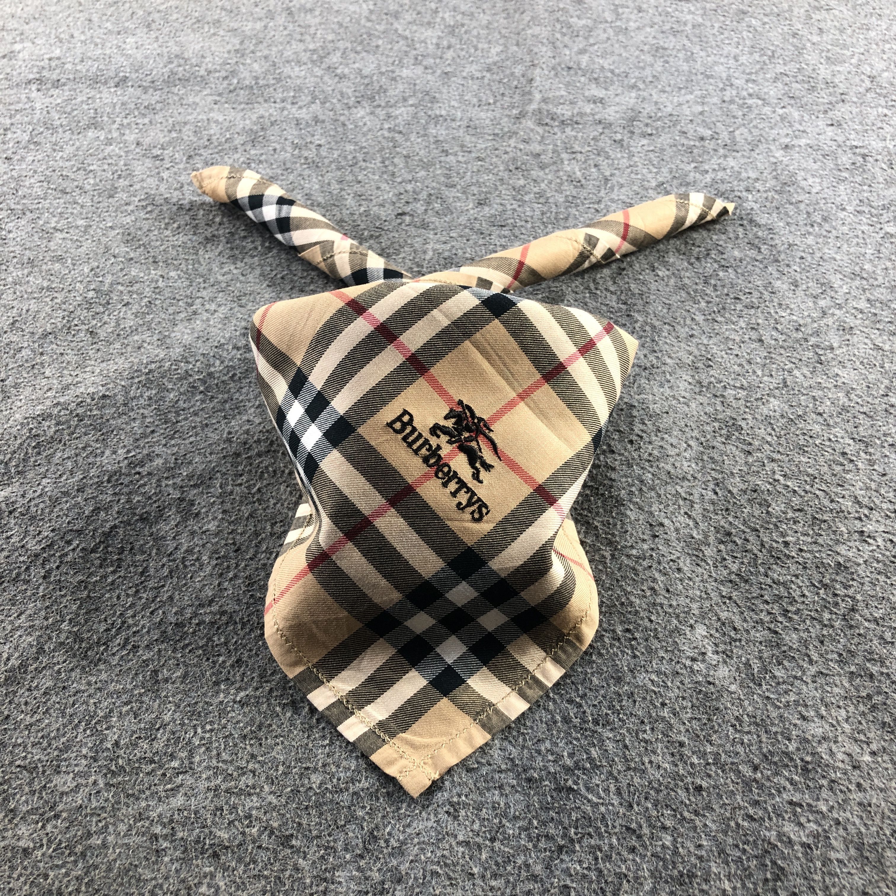 Burberry Burberry Nova Check Handkerchief Neckerchief Bandana H2701 Size ONE SIZE - 1 Thumbnail