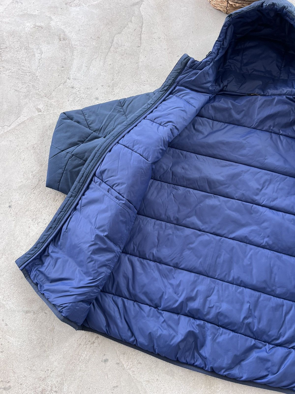 Barbour Vintage Barbour International Court Quilt Jacket Navy Y2K Size US L / EU 52-54 / 3 - 20 Thumbnail