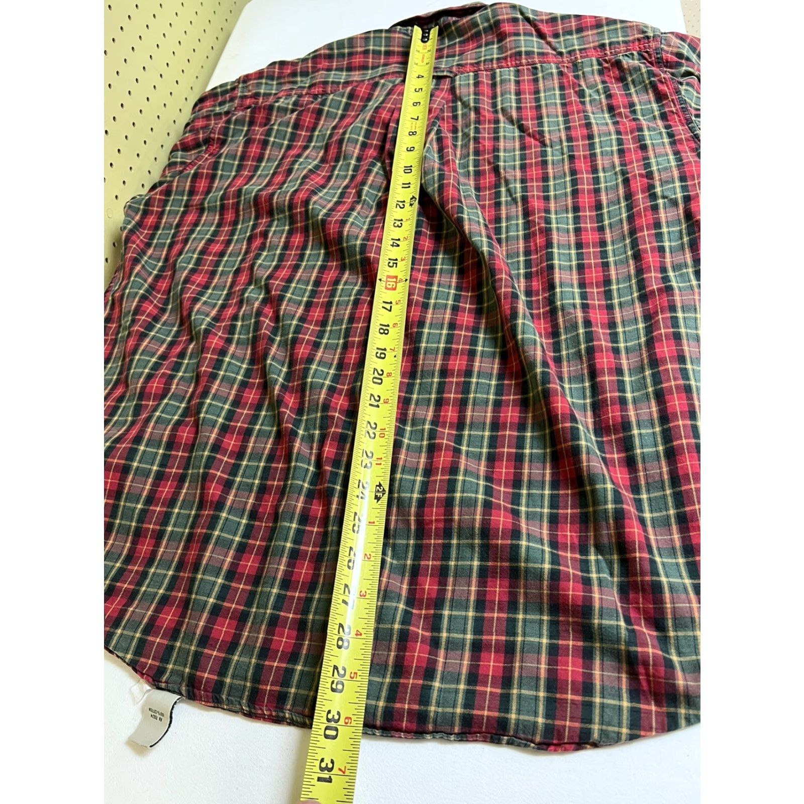 Orvis VINTAGE Orvis Shirt Orvis Men’s Large Red Green Plaid Long Sleeve Button Down Cotton Shirt Size US L / EU 52-54 / 3 - 8 Thumbnail