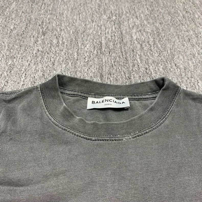 Balenciaga Balenciaga Gray washed to make old Sanskrit letters behind Size US XS / EU 42 / 0 - 8 Thumbnail