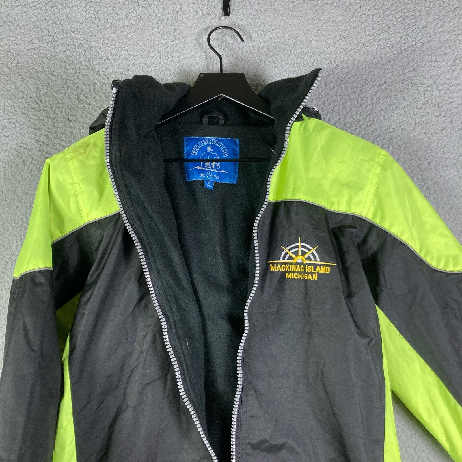 Other Mackinac Island Small Jacket Michigan Adult Hood Fleece Size US S / EU 44-46 / 1 - 4 Thumbnail