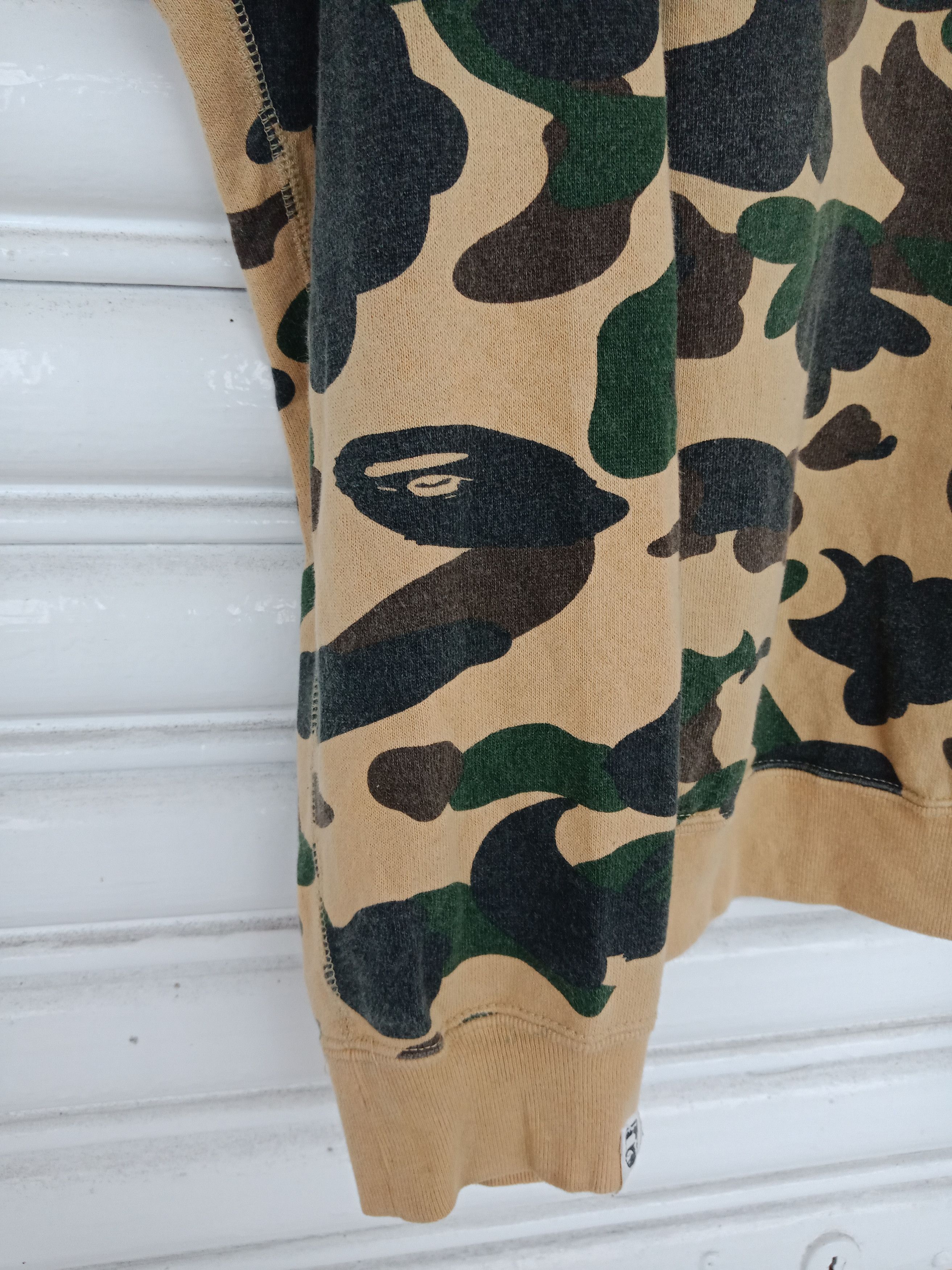 Bape Bape 1st Camo Shark Full Zip Hoodie Size US M / EU 48-50 / 2 - 12 Thumbnail
