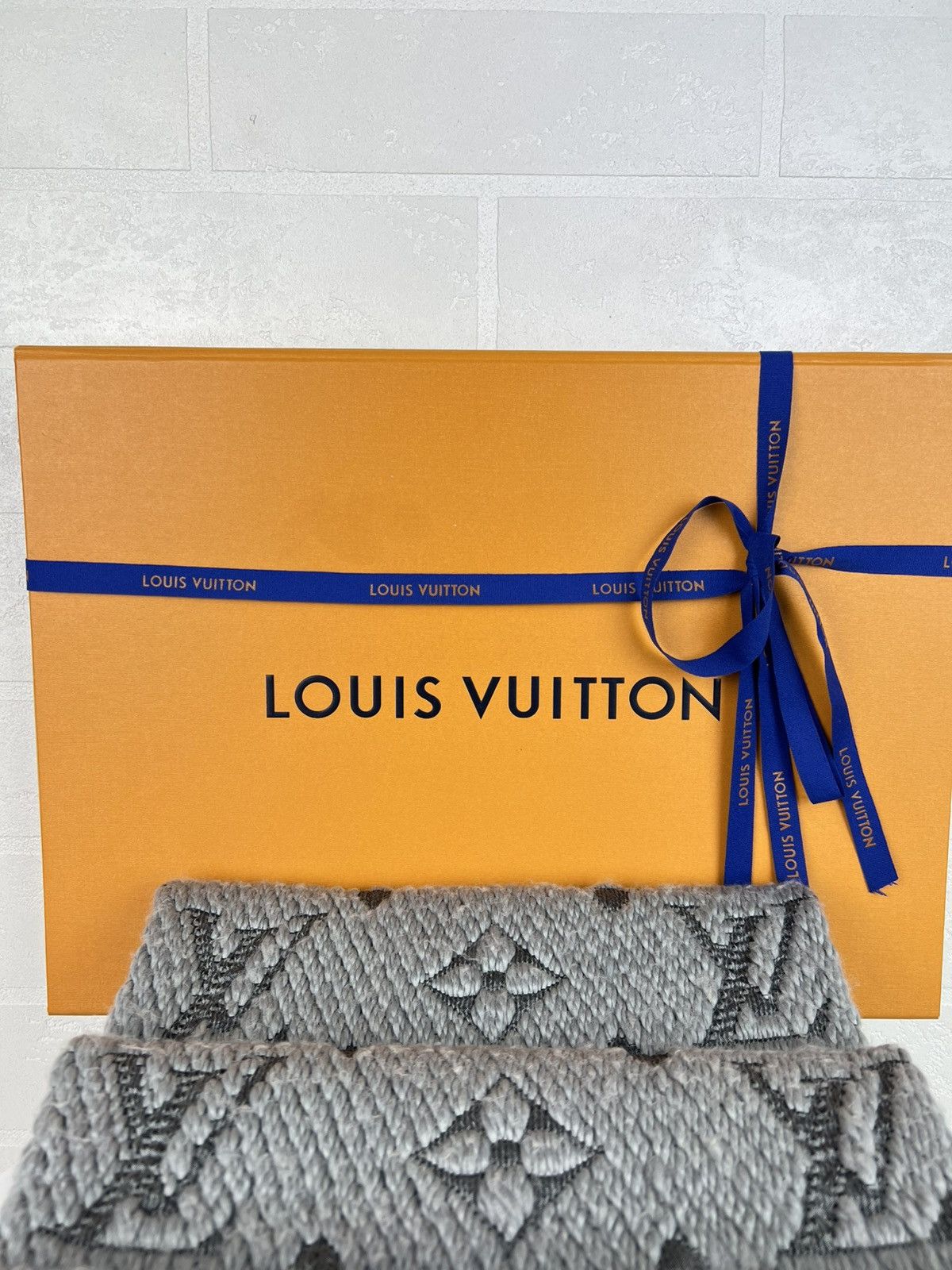 Louis Vuitton LOUIS VUITTON Scarf Echarpe LV Logomania Monogram Wool Silk Size ONE SIZE - 4 Thumbnail