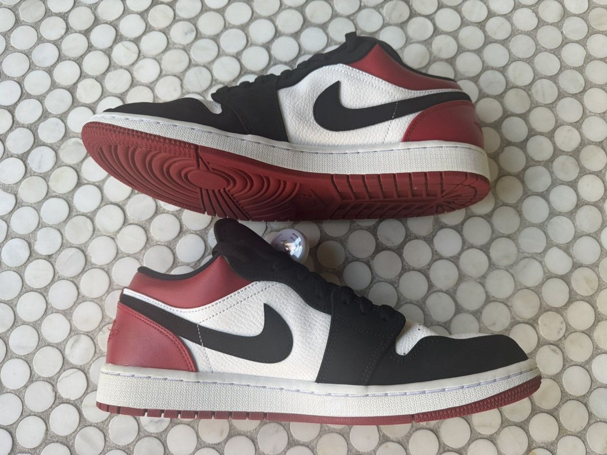 Jordan Brand 10.5 (2019) Jordan 1 Low Black Toe White OG SE 3 4 5 11 Size US 10.5 / EU 43-44 - 5 Thumbnail