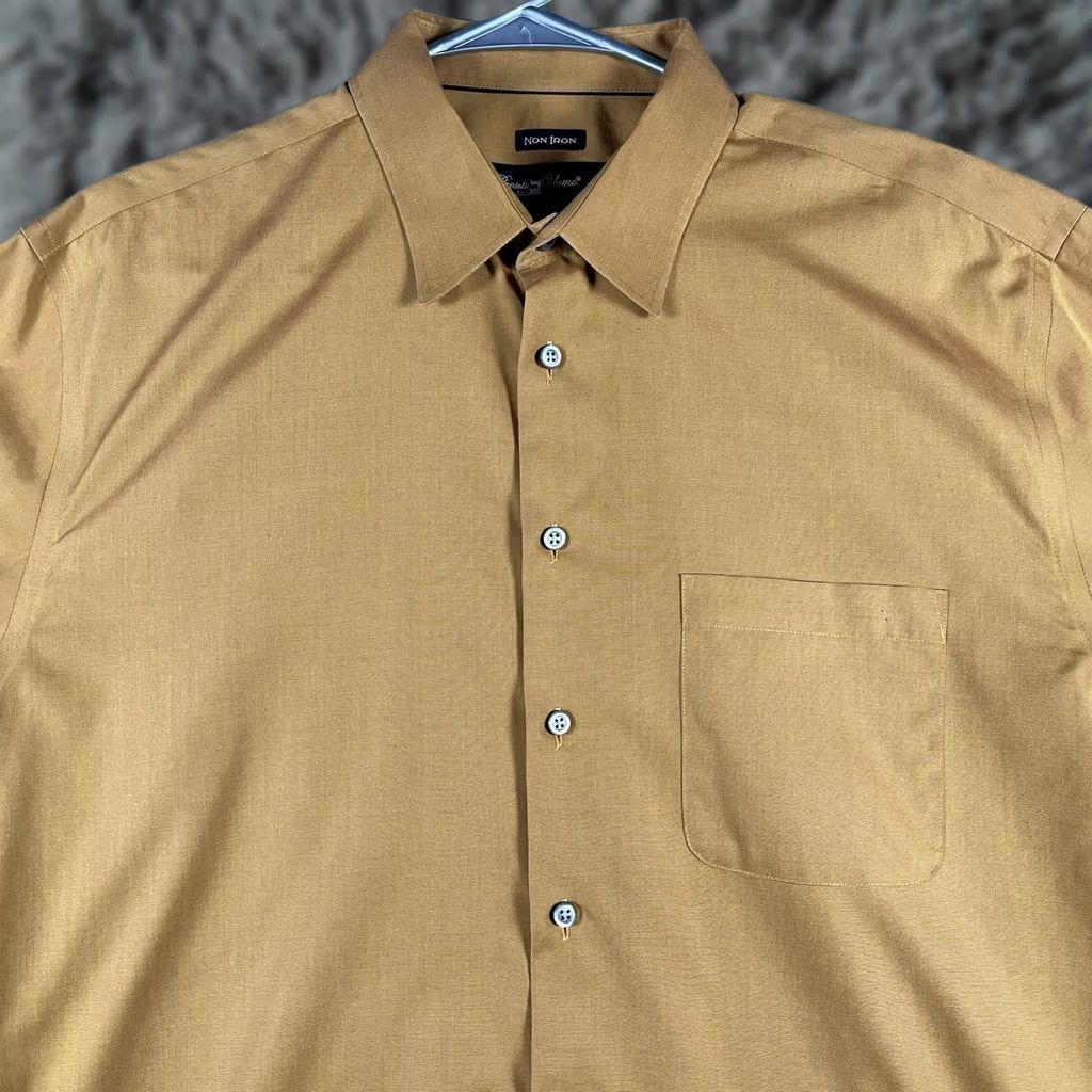 Pronto Uomo Pronto Uomo Dress Shirt 17 34-35 Gold 100% Cotton Non-Iron Classic Button-Down Long Sleeve Mens Shirt Size US XL / EU 56 / 4 - 1 Thumbnail