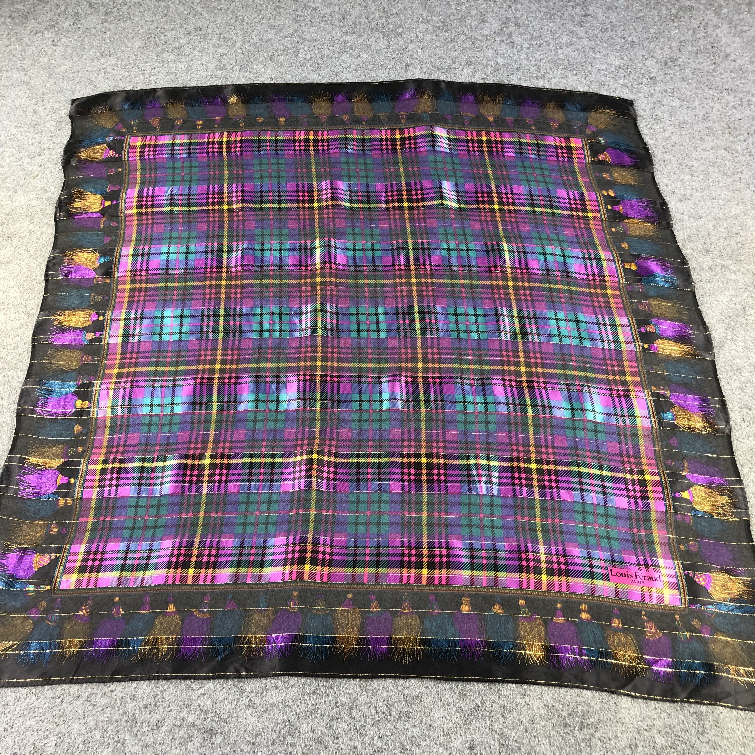 Louis Feraud Louis Feraud Colorful Slit Thread Silk Scarf M868 Size ONE SIZE - 1 Thumbnail