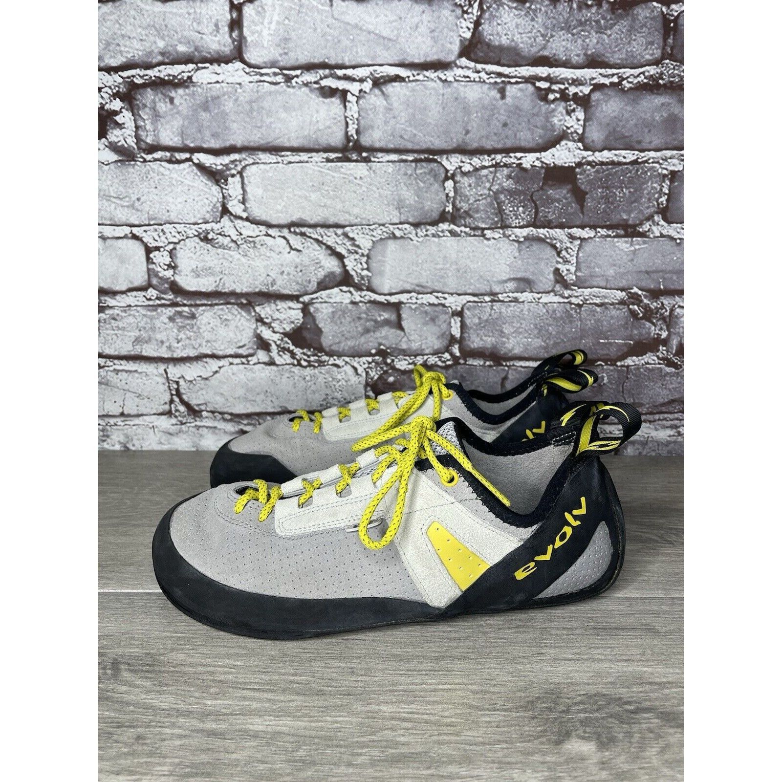 Other Evolv Defy Gray & Yellow Lace Up Climbing Shoes Fog Men Sz 1 Size US 12 / EU 45 - 6 Thumbnail