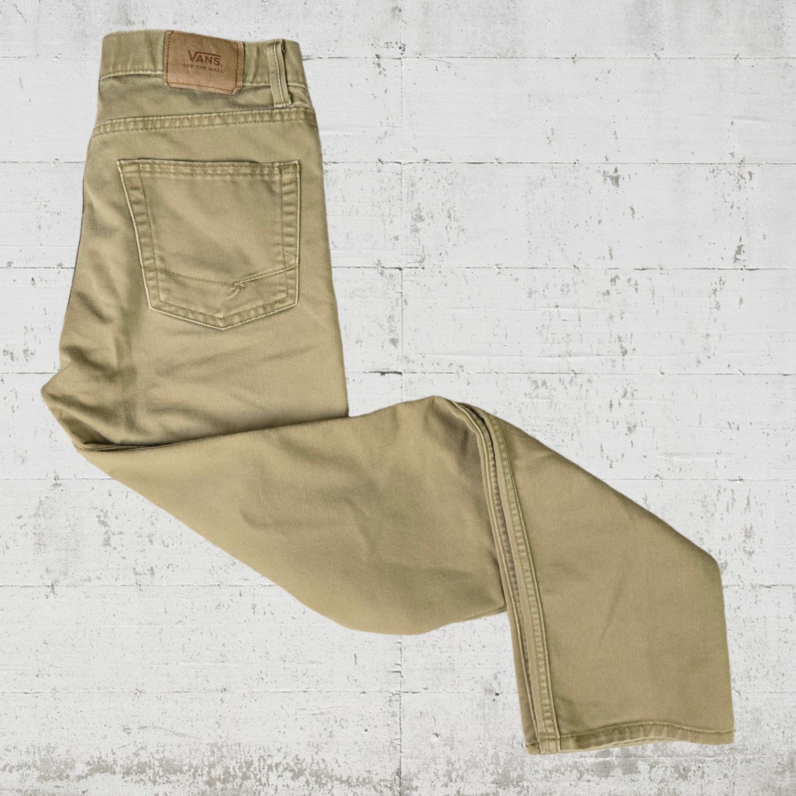 Vans Vans Khaki Slim Tapered Low Rise Jeans Size 30 Size US 30 / EU 46 - 8 Thumbnail