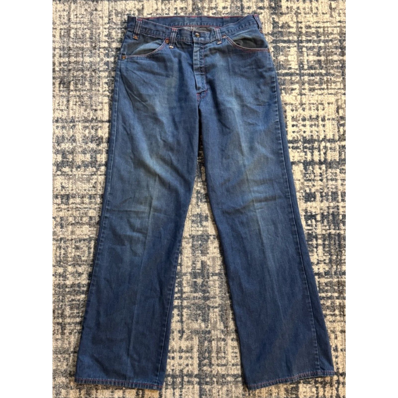 Sears VINTAGE Sears Jeans Joint Perma Prest Blue Jeans Men’s 32 Regular 1960s 31.5in Inseam Red Stitching Denim Mens Vintage 60s Look Hippy Pants Size US 32 / EU 48 - 4 Thumbnail
