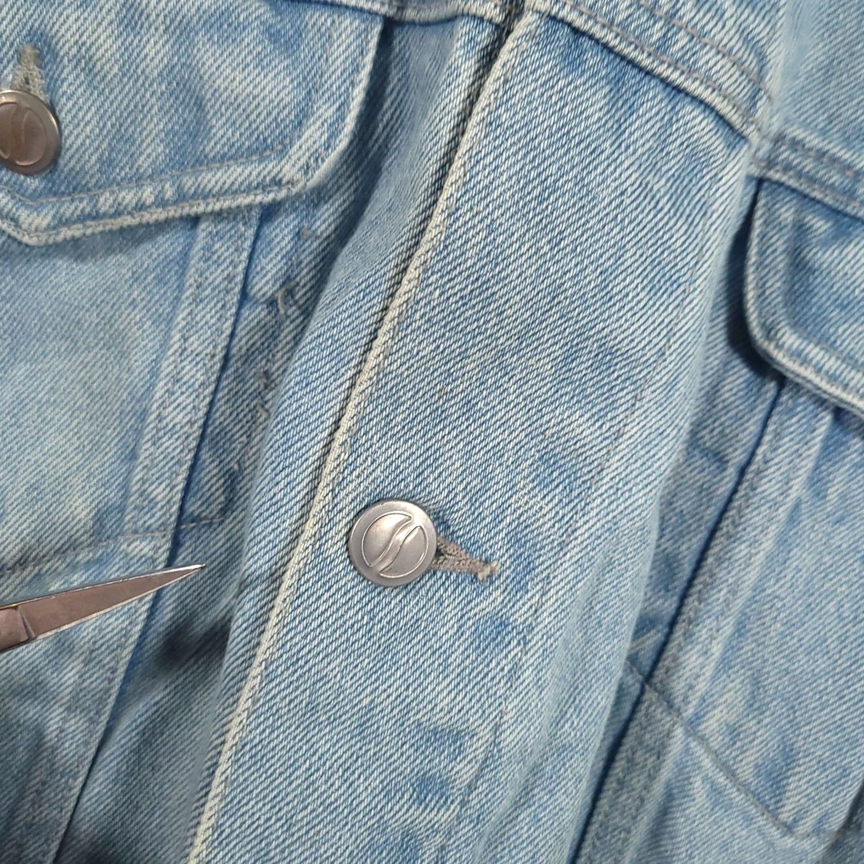 Denime VINTAGE Pepsi Trucker Jacket Mens L Light Wash Blue Denim 90s Y2K Grunge Jacket Size US L / EU 52-54 / 3 - 6 Thumbnail